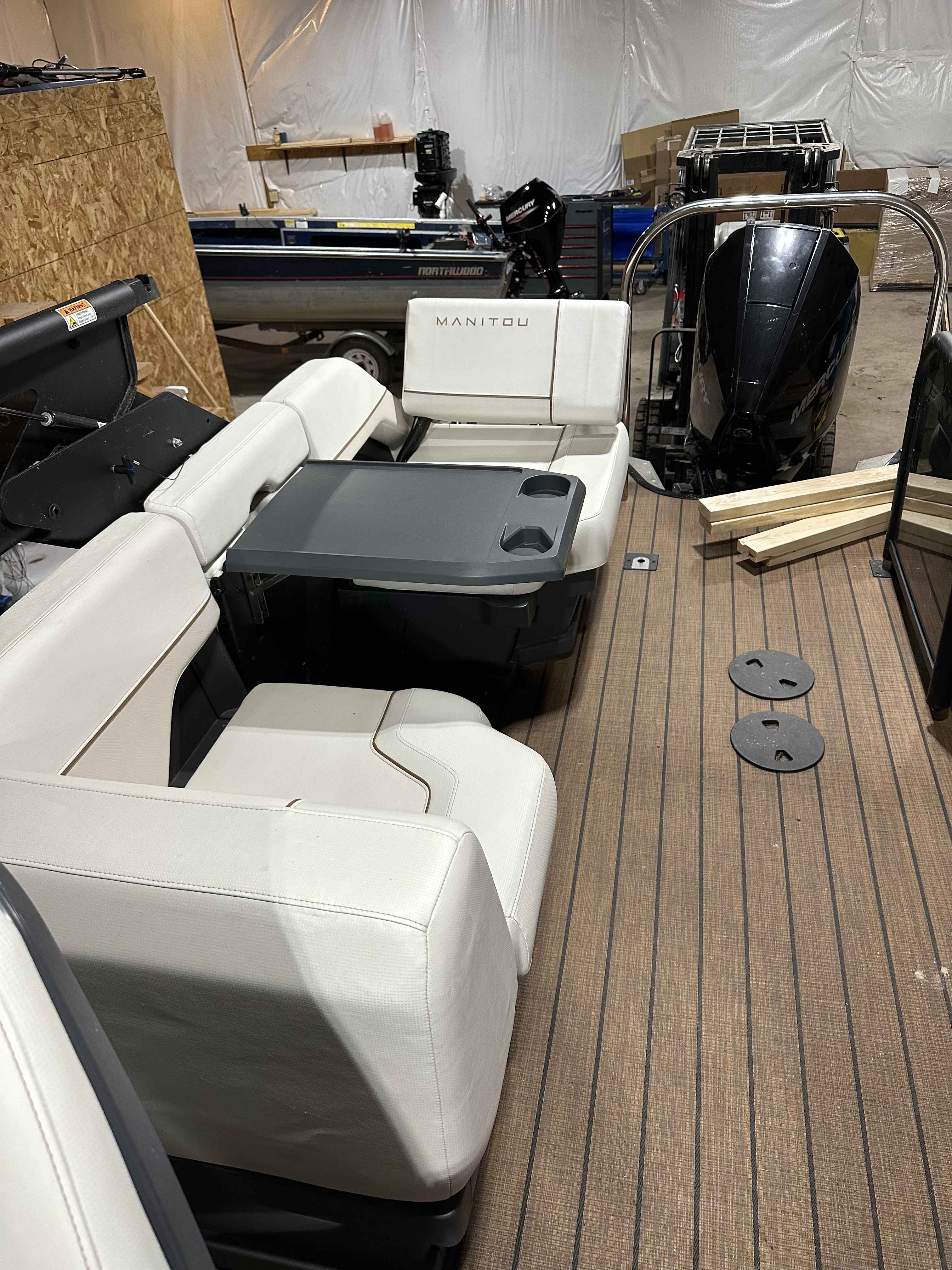 boat-carouselImage-image