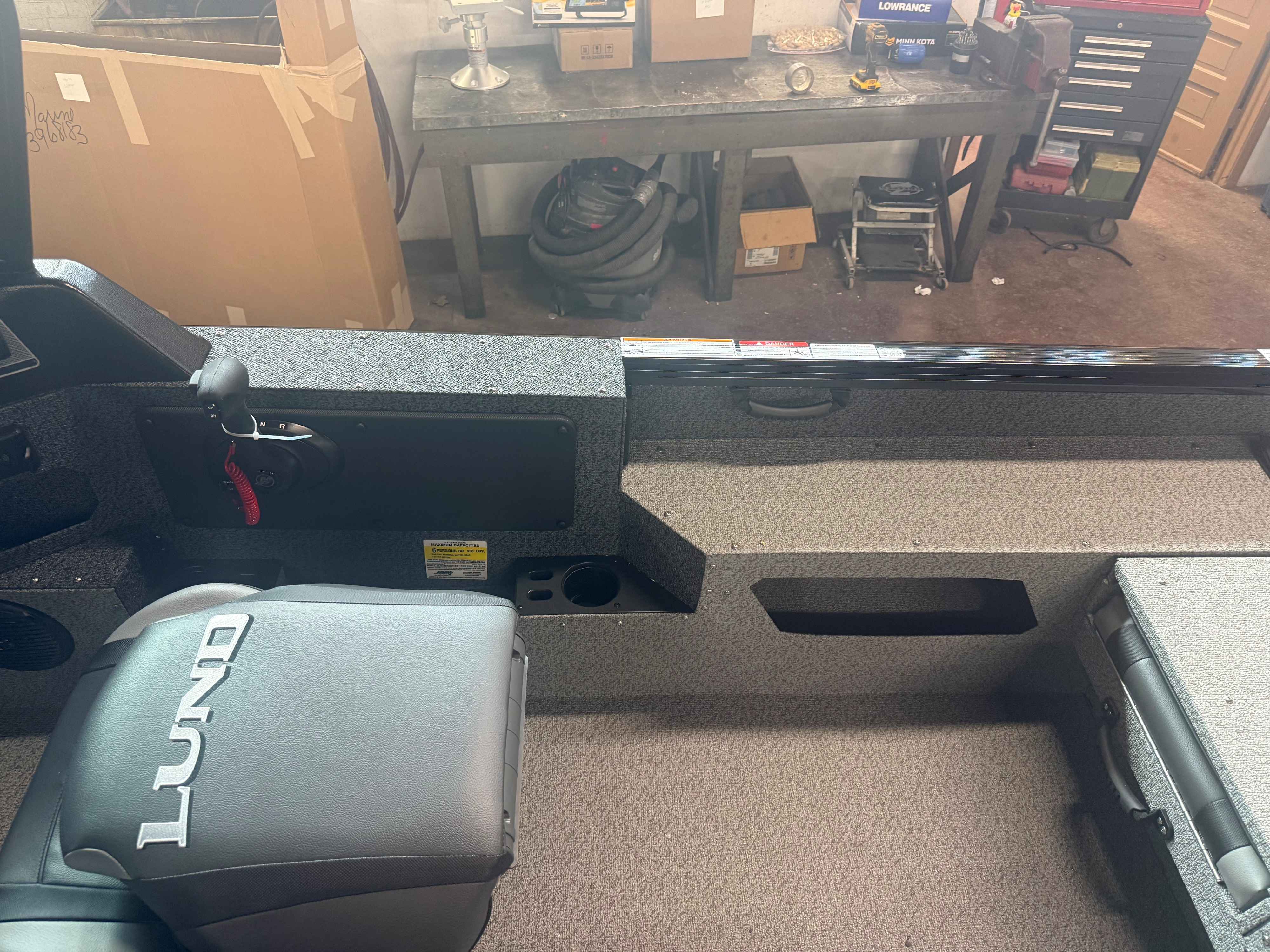 boat-carouselImage-image