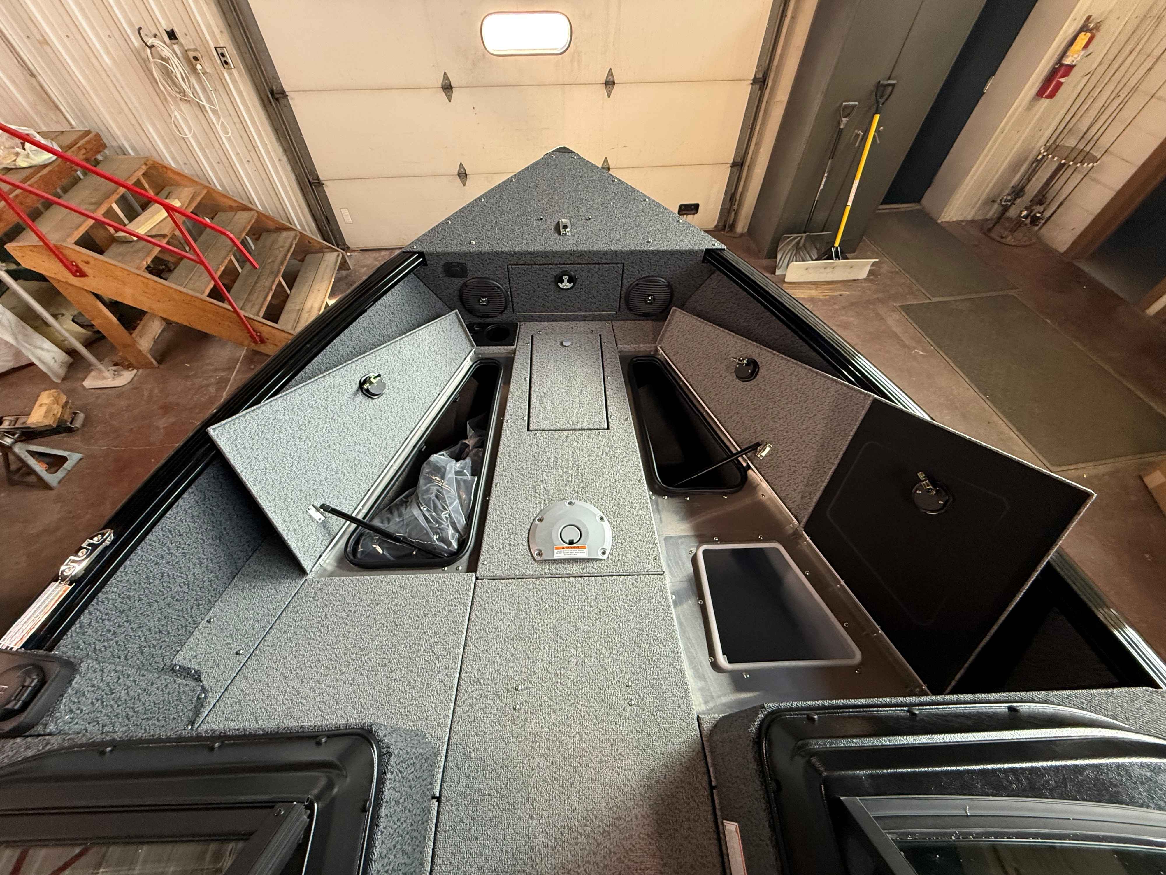 boat-carouselImage-image