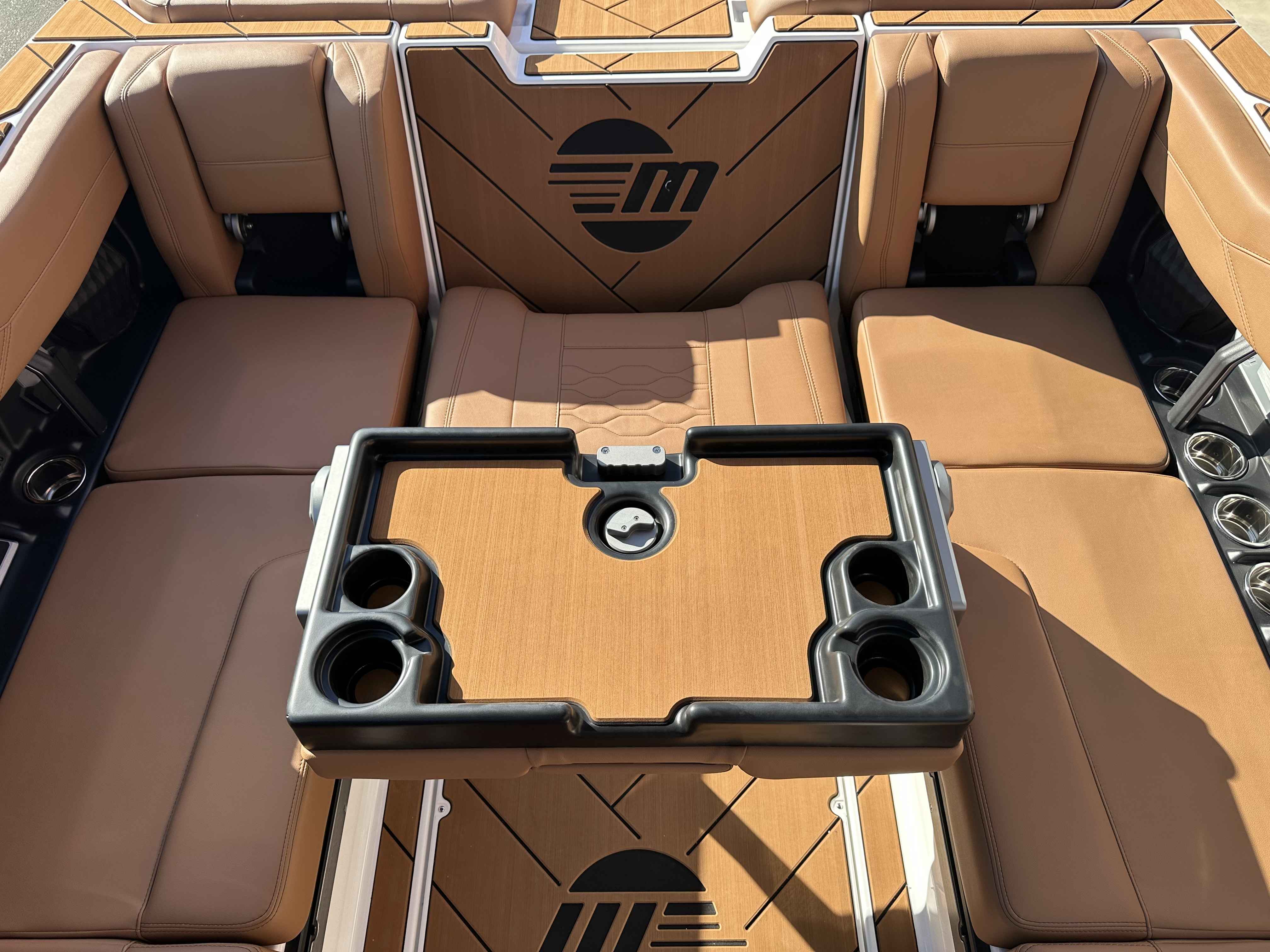 2026 Malibu 23 LSV-20