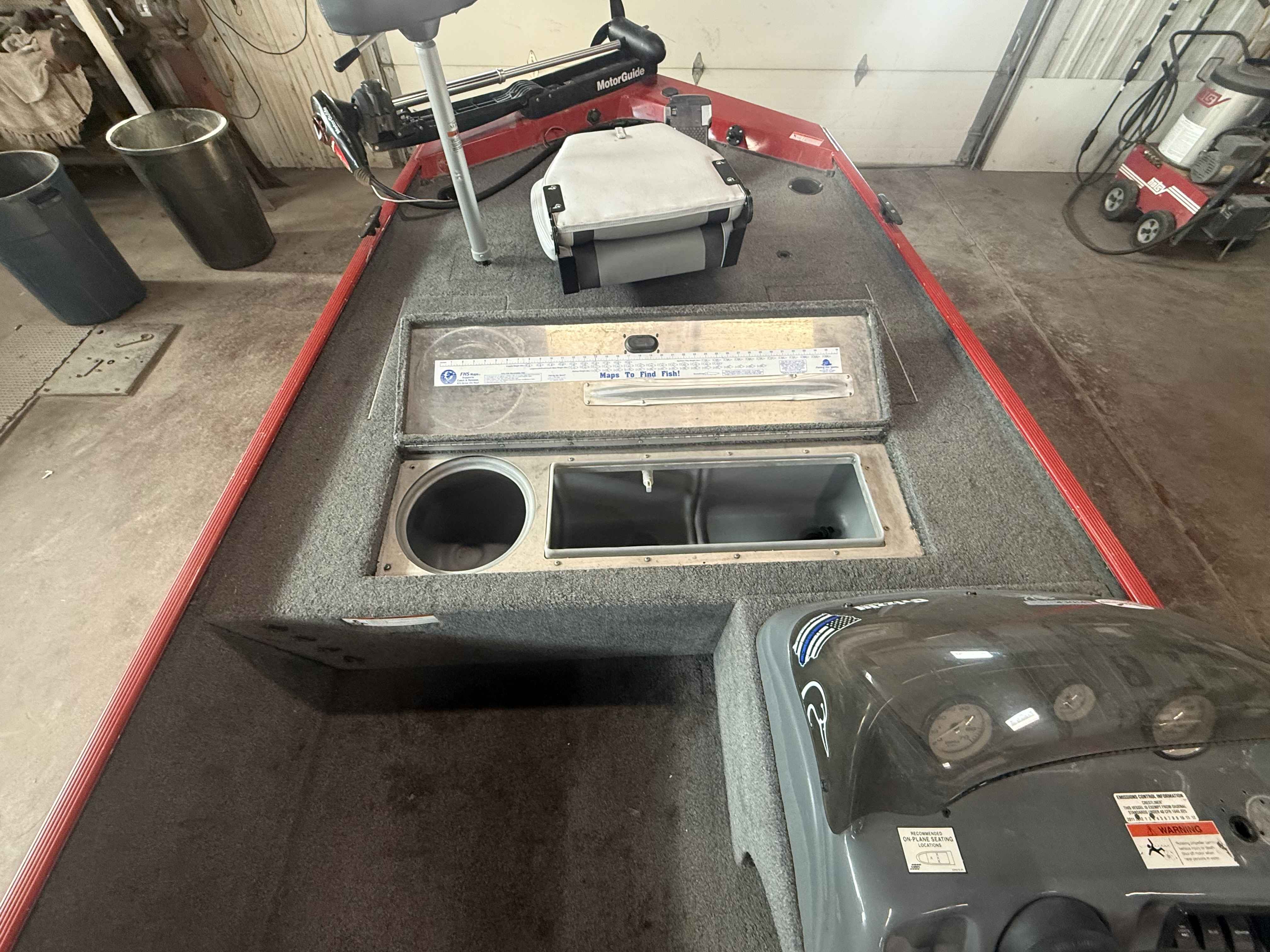 boat-carouselImage-image