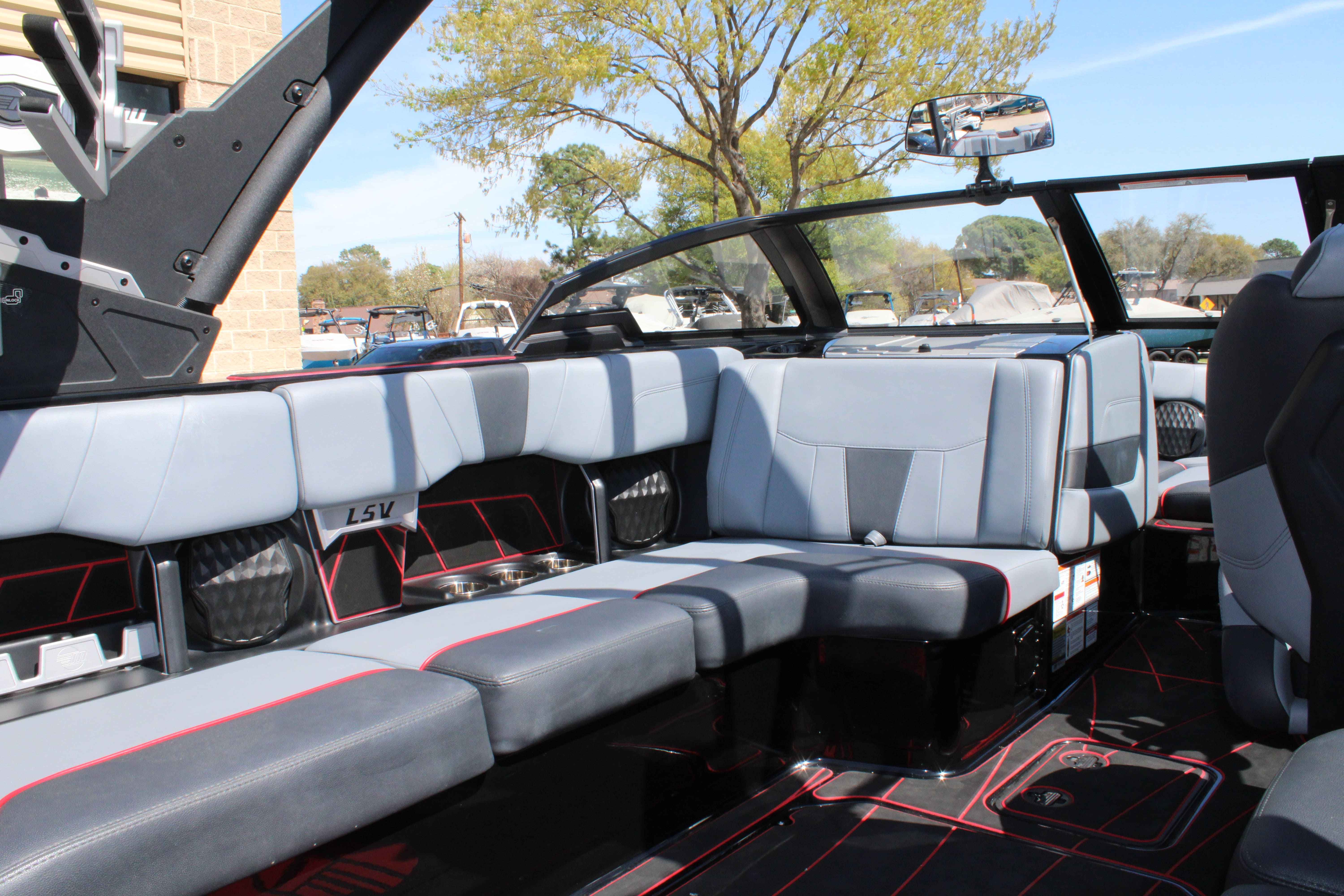 2023 Malibu Boats Wakesetter 23 LSV-12