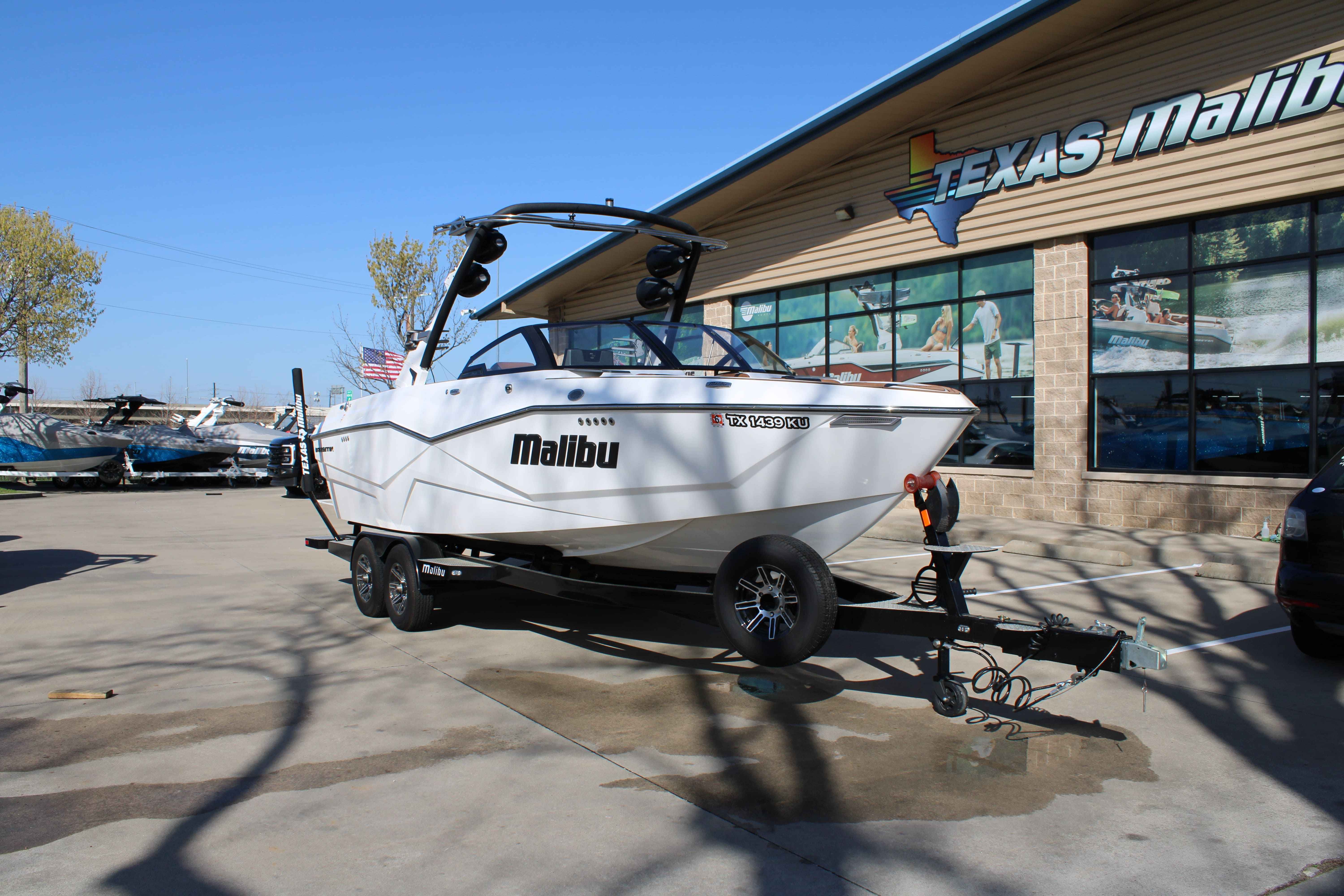 2023 Malibu Boats Wakesetter 25 LSV-2