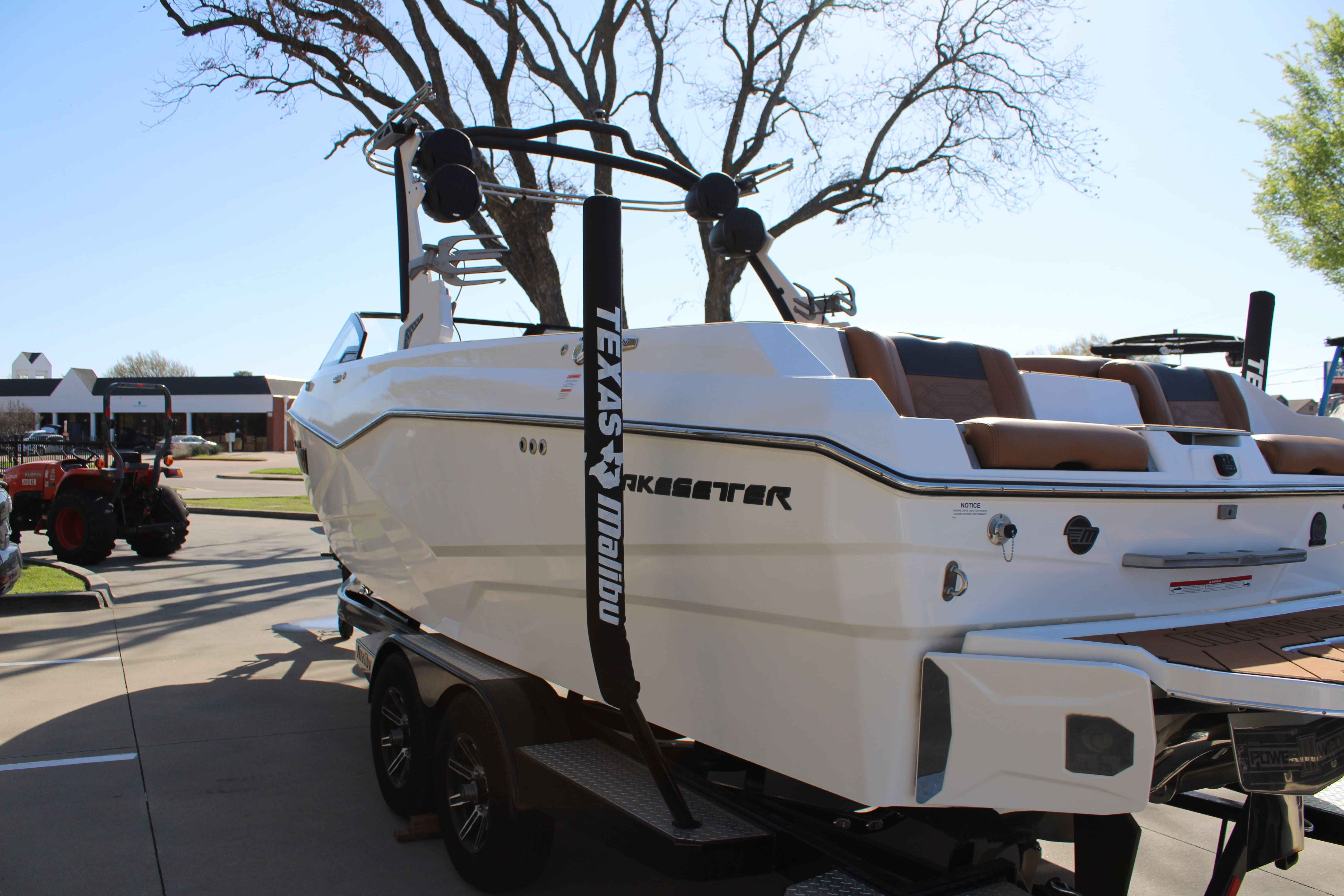 2023 Malibu Boats Wakesetter 25 LSV-6