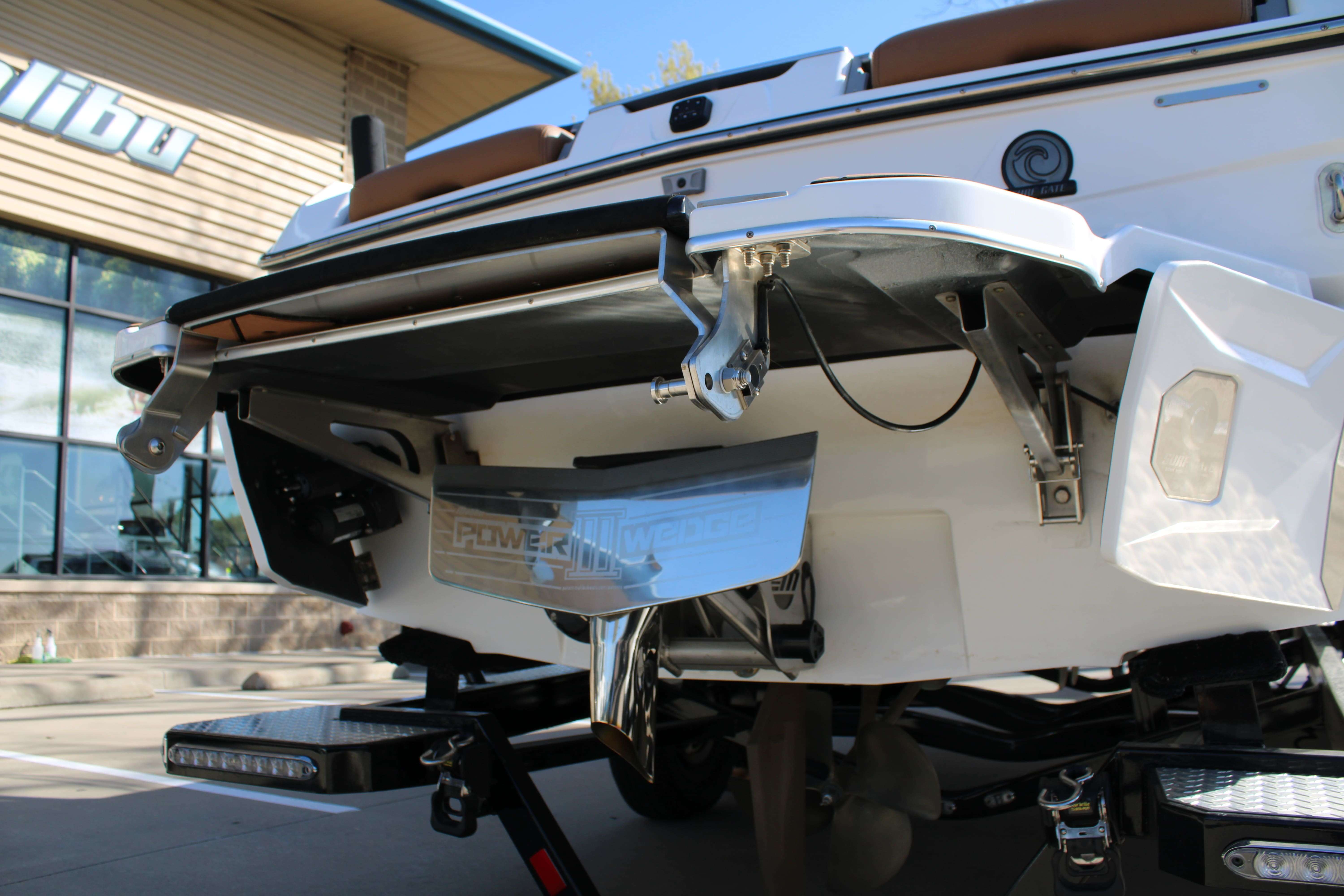 2023 Malibu Boats Wakesetter 25 LSV-9