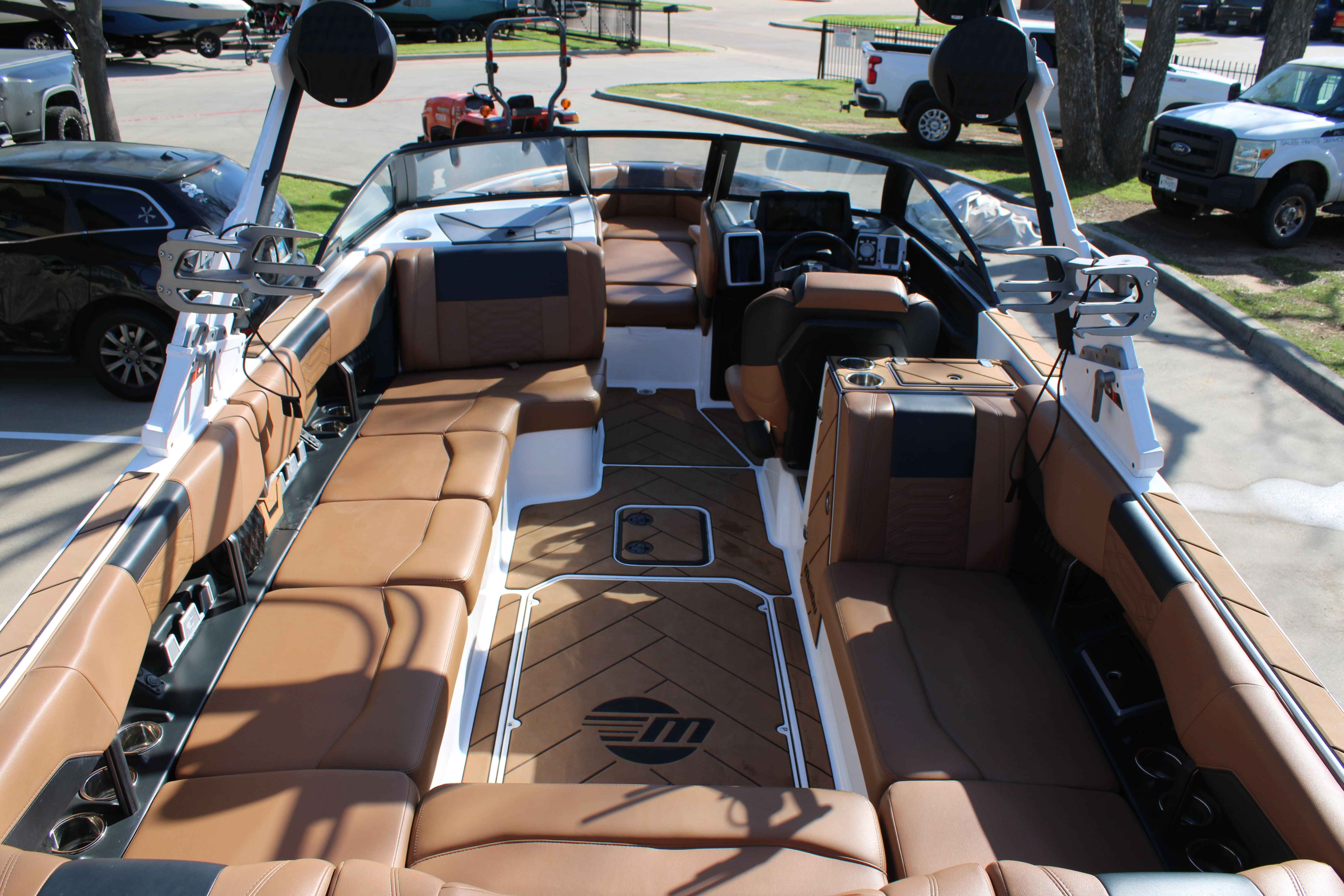 2023 Malibu Boats Wakesetter 25 LSV-10