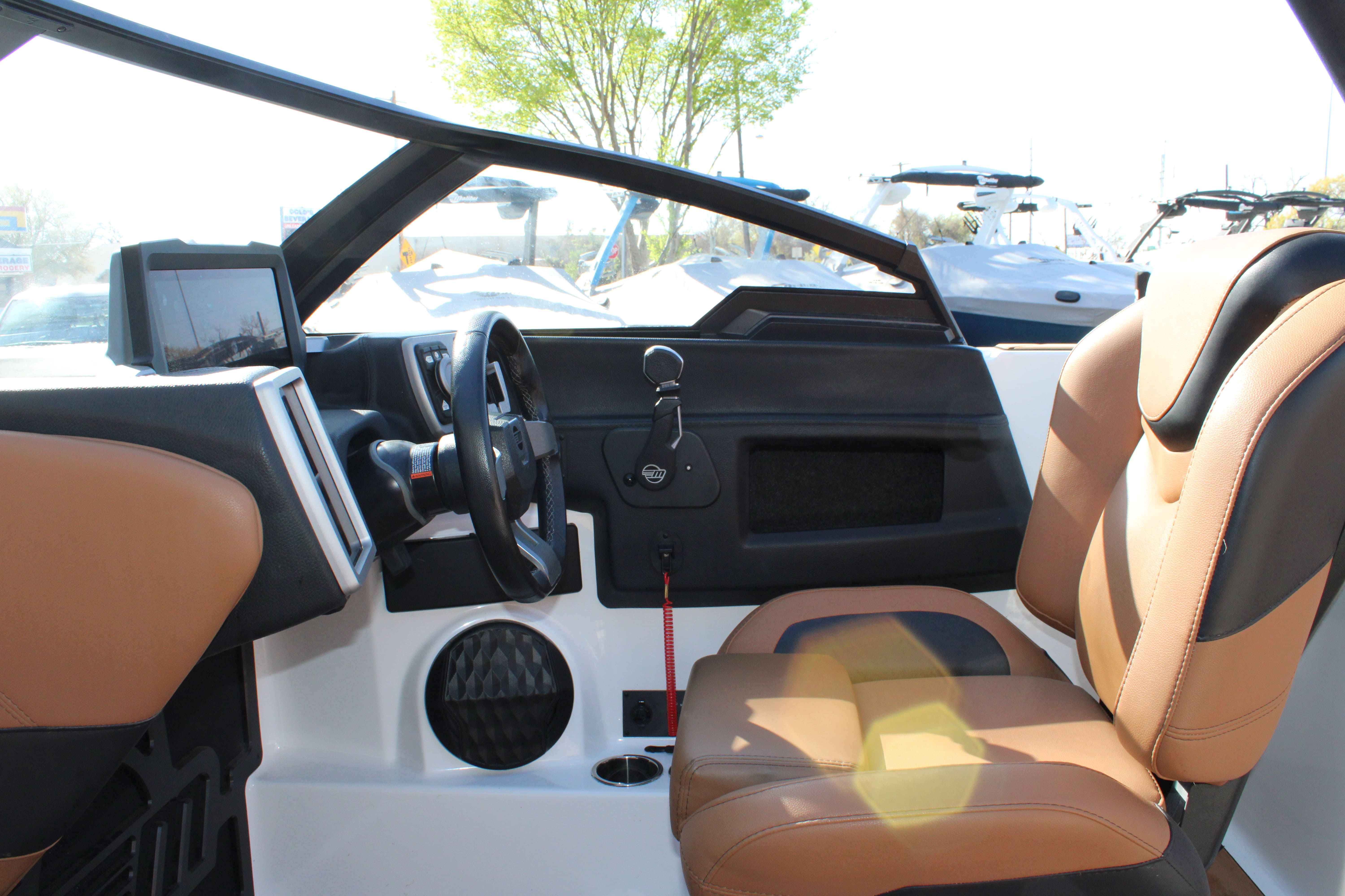 2023 Malibu Boats Wakesetter 25 LSV-12