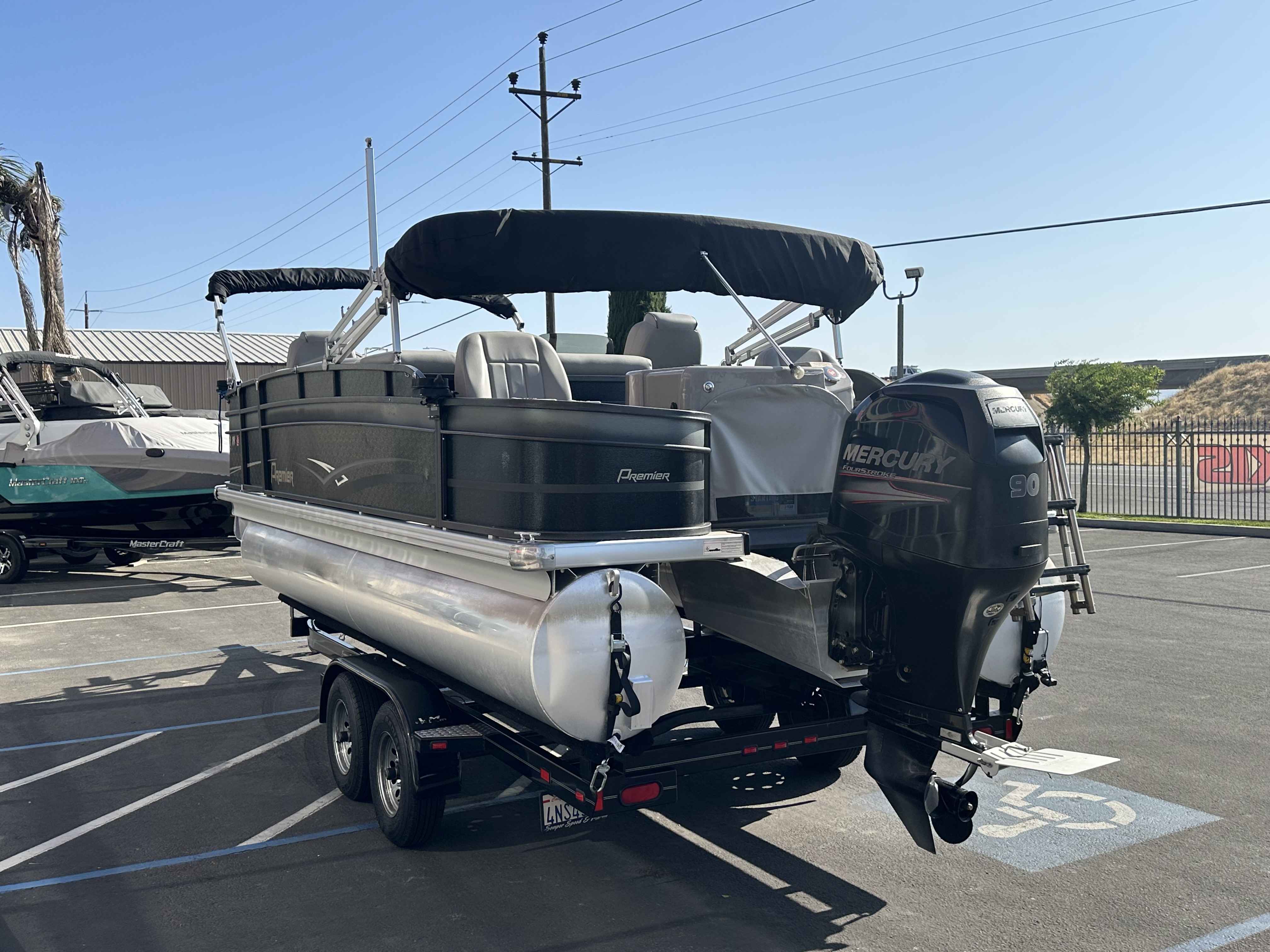 2014 Premier 221 EXPLORER-5