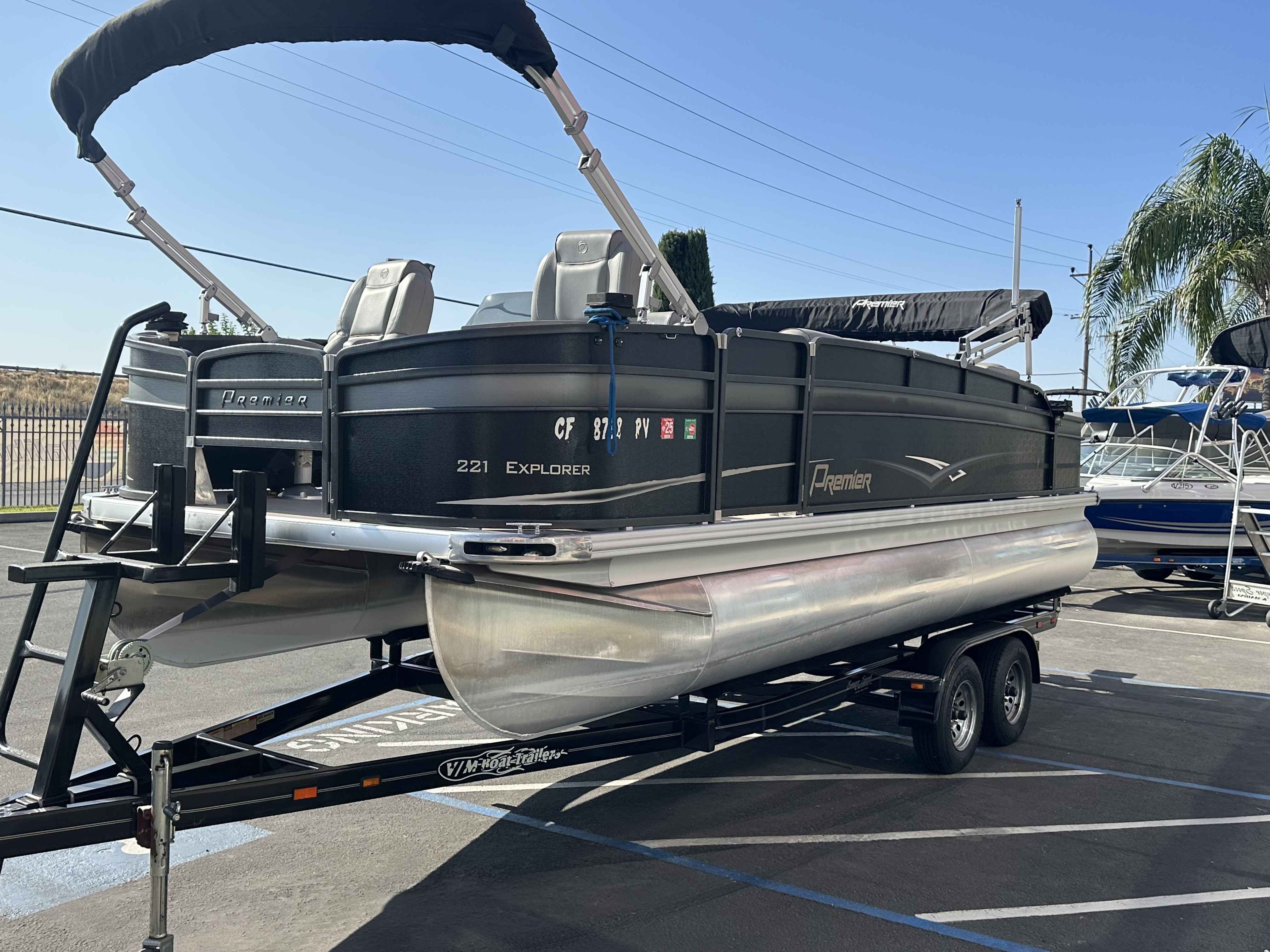 2014 Premier 221 EXPLORER-4