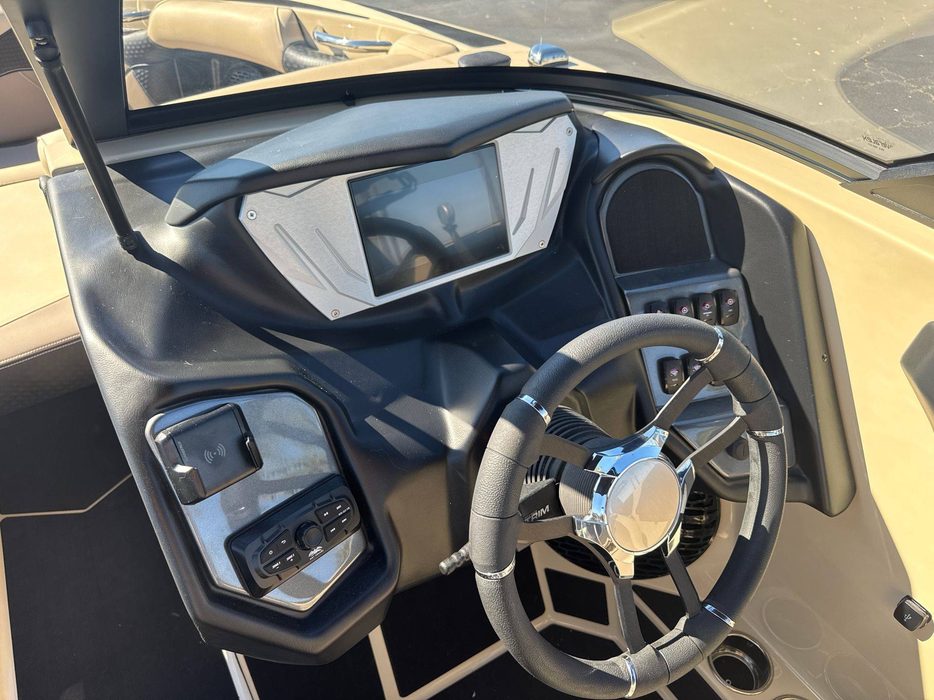 2026 Supreme S220-20