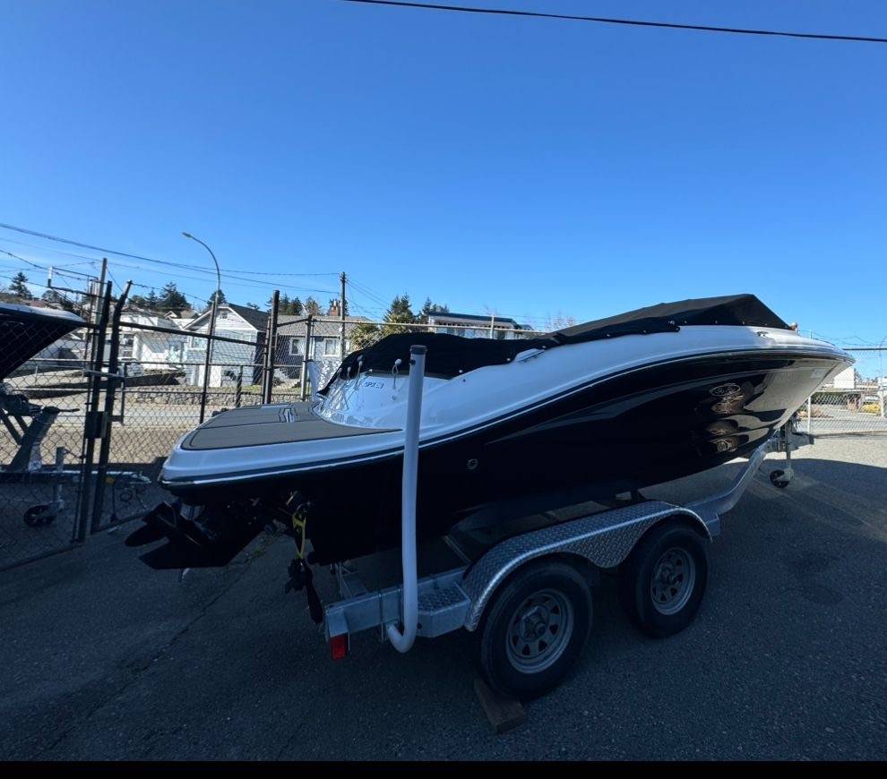 2022 Sea Ray SPX 190-2