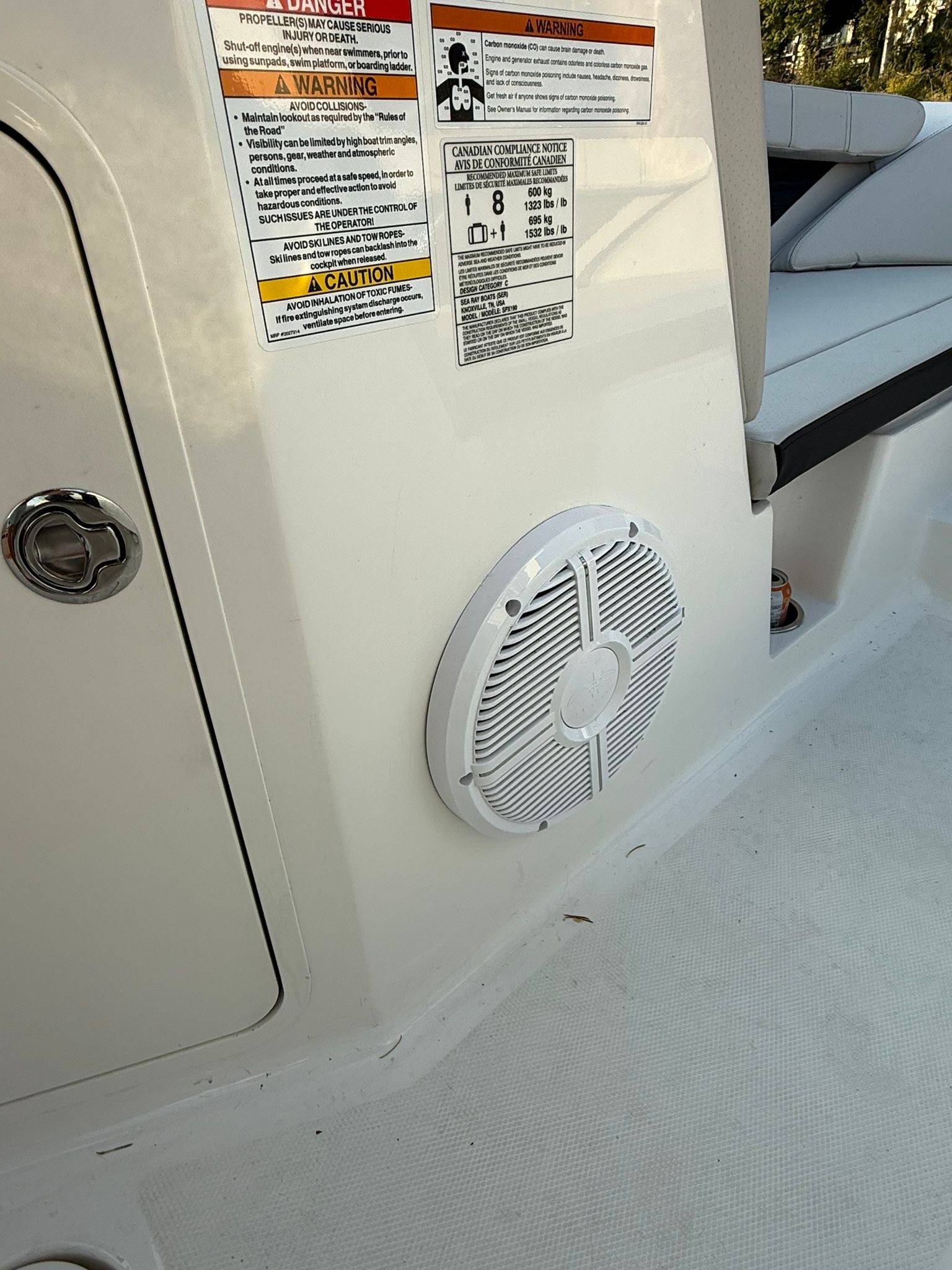 2022 Sea Ray SPX 190-7