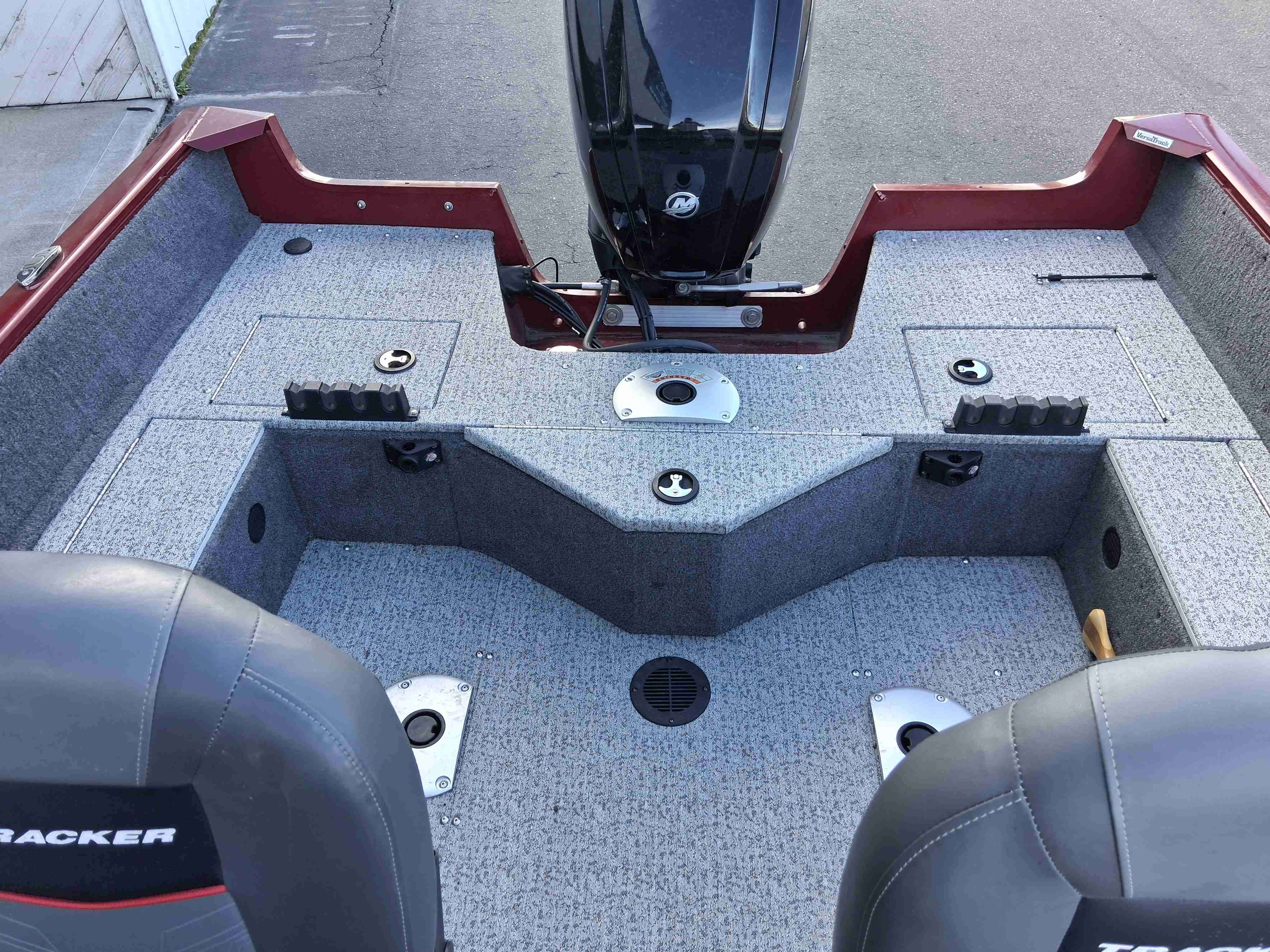   2023 Tracker Pro Guide V-16-9