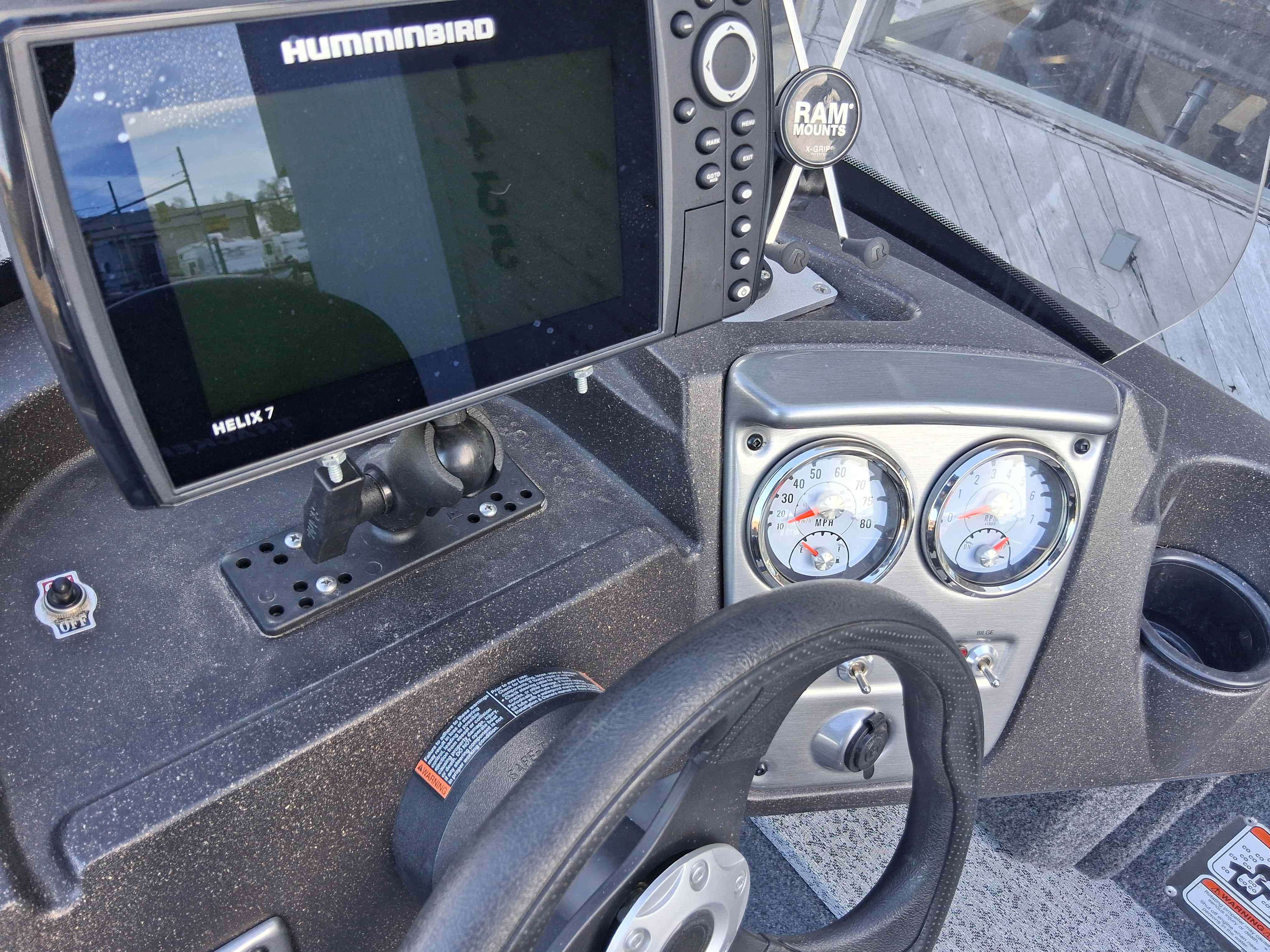   2023 Tracker Pro Guide V-16-13