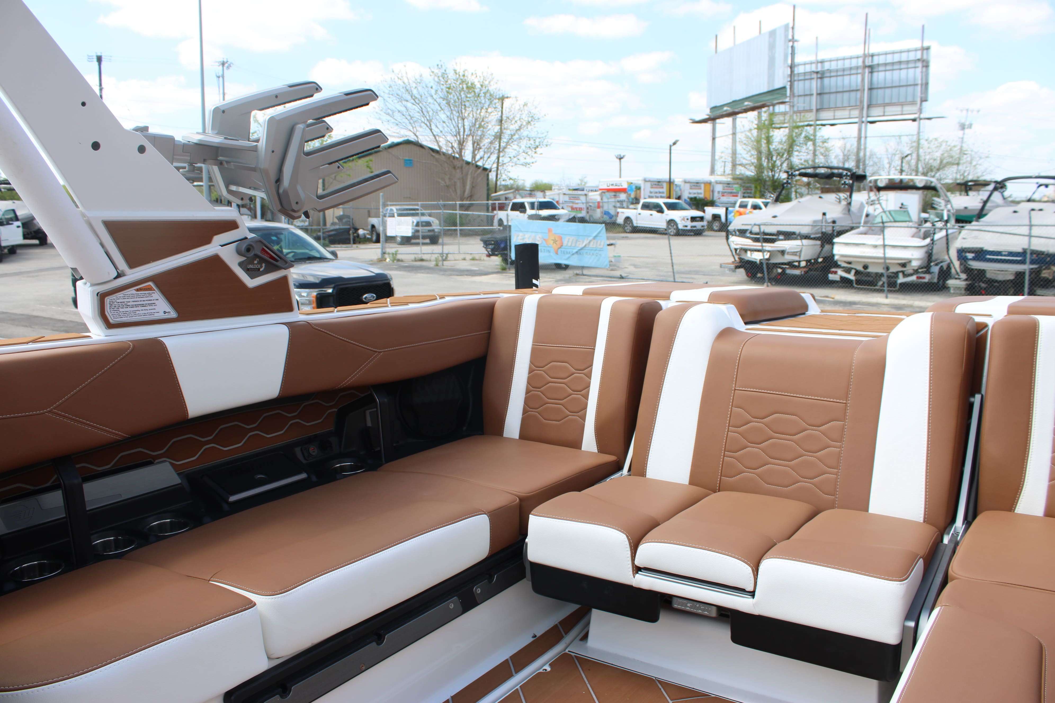 2026 Malibu Boats Wakesetter 23 LSV-16