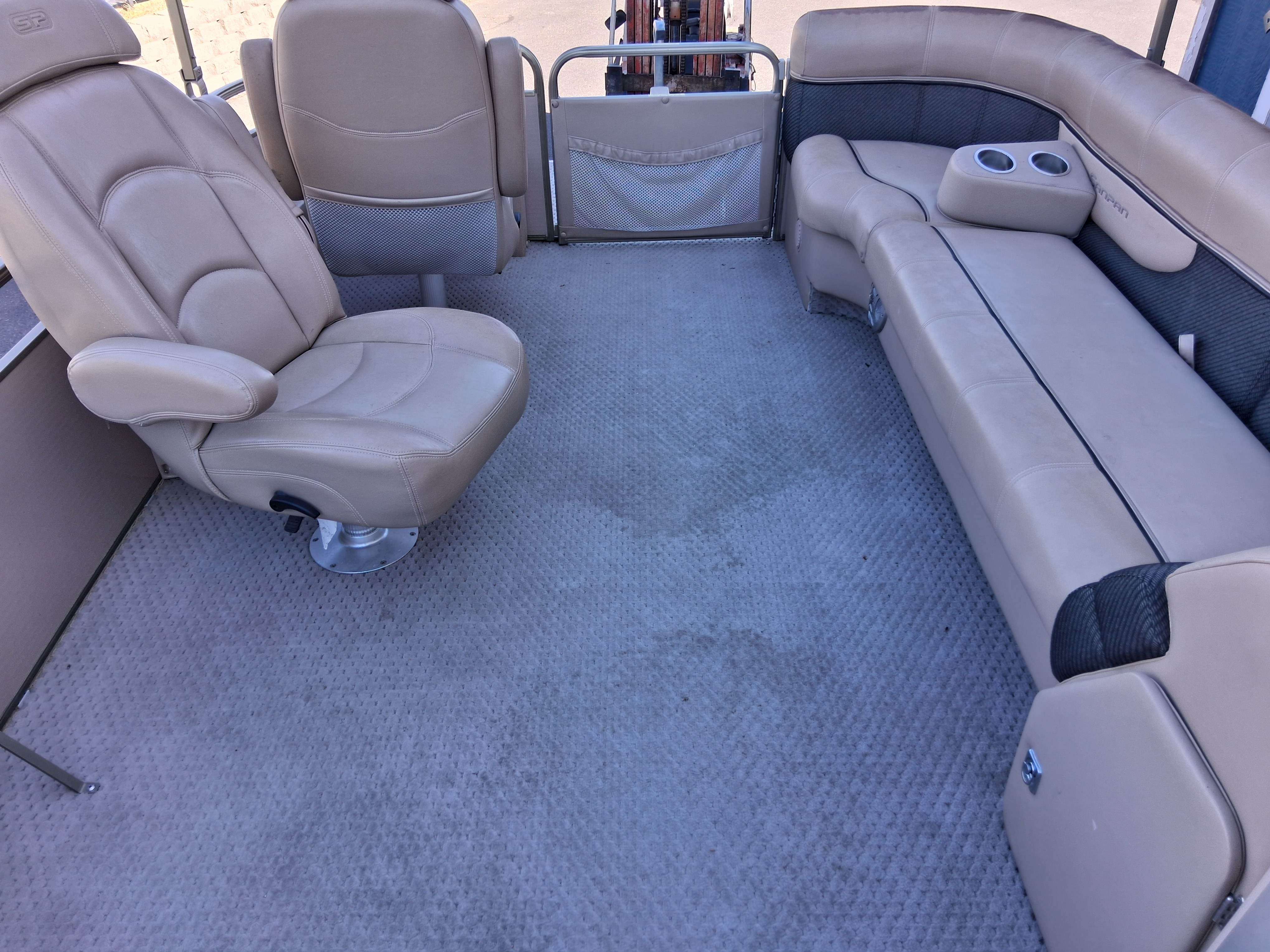   2007 SanPan 2500 RE-10