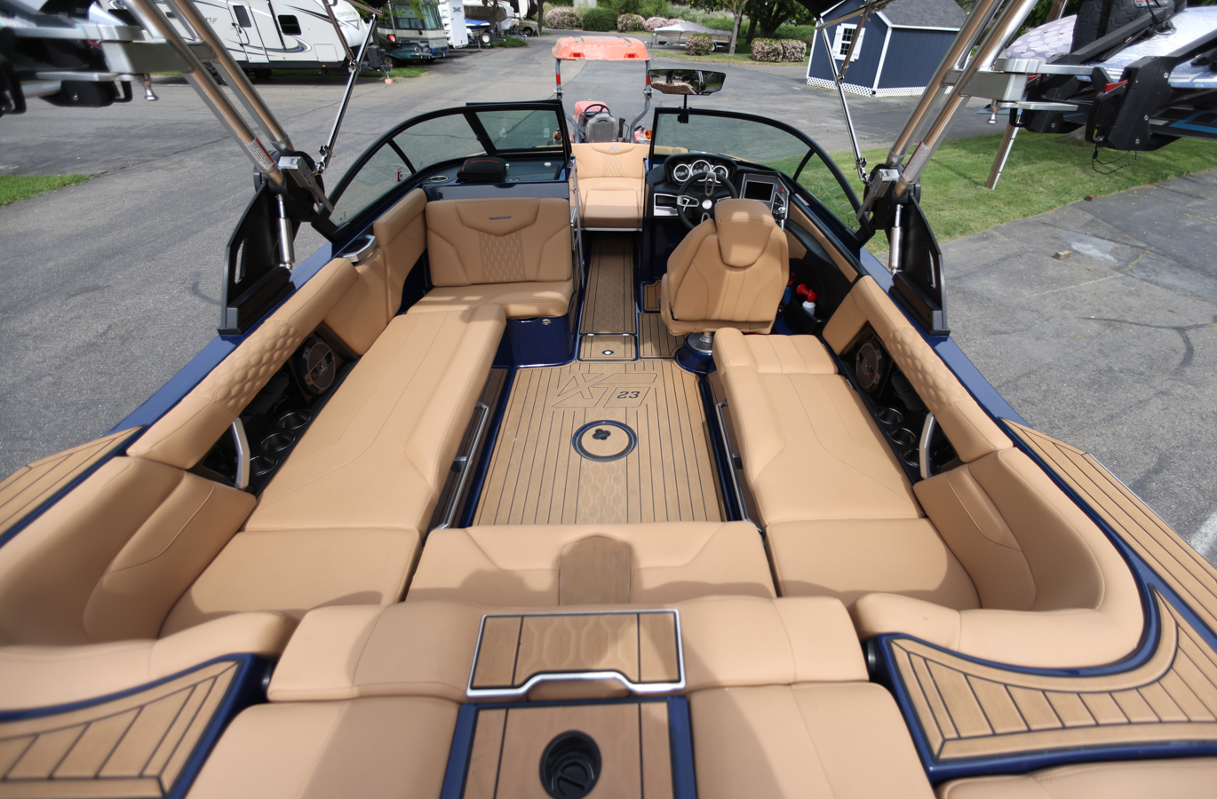 2022 Mastercraft XT23-9