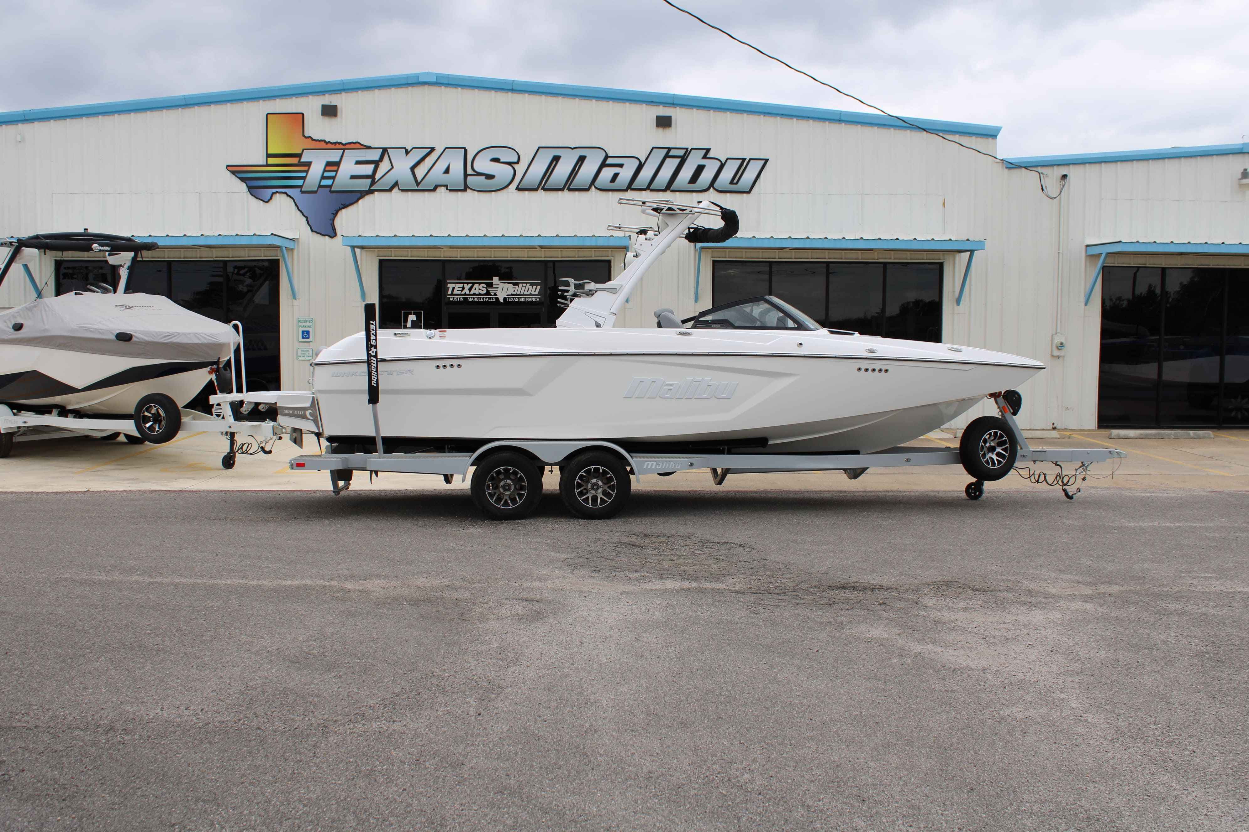 2022 Malibu Boats Wakesetter 24 MXZ-1