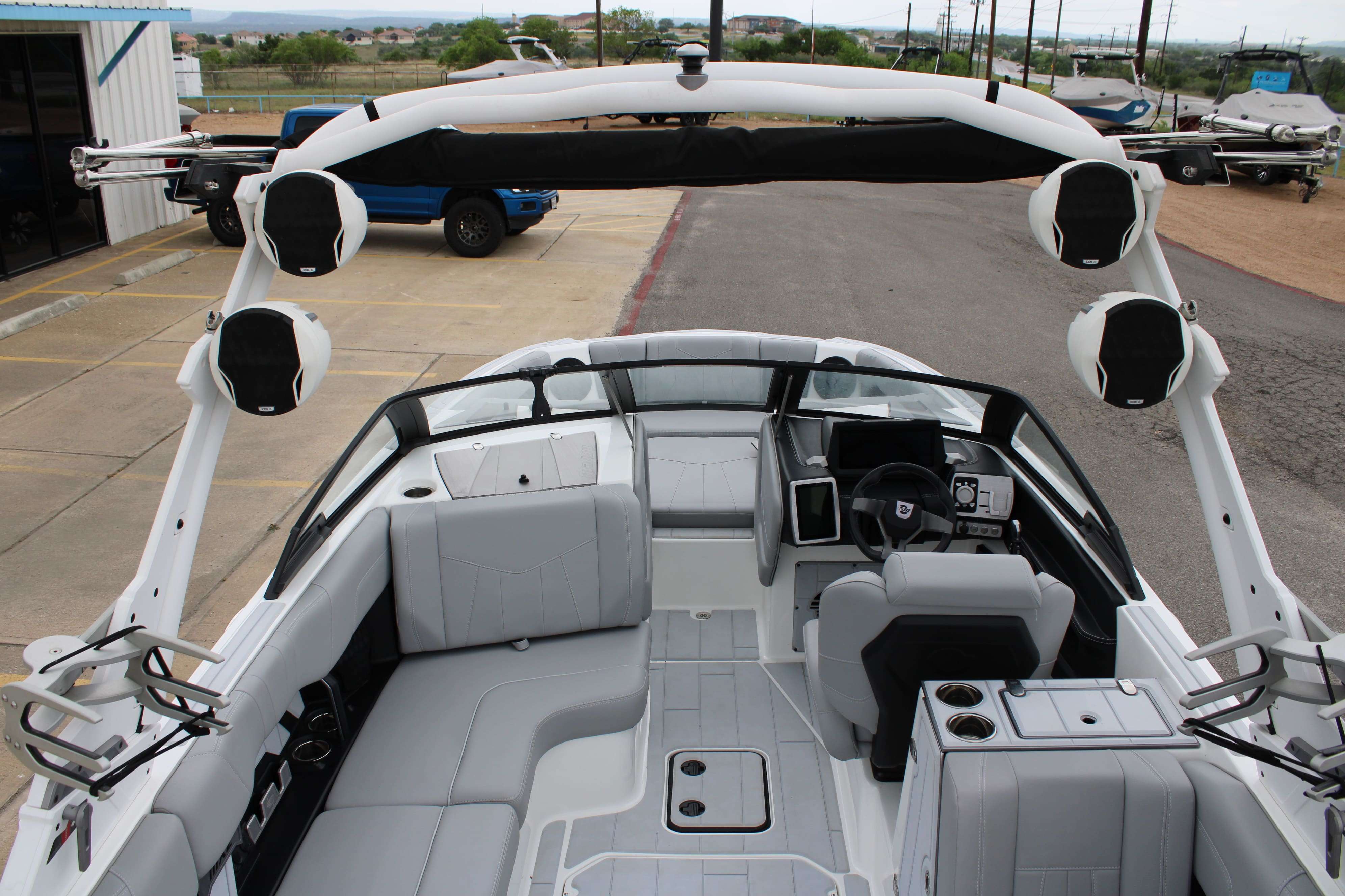 2022 Malibu Boats Wakesetter 24 MXZ-11