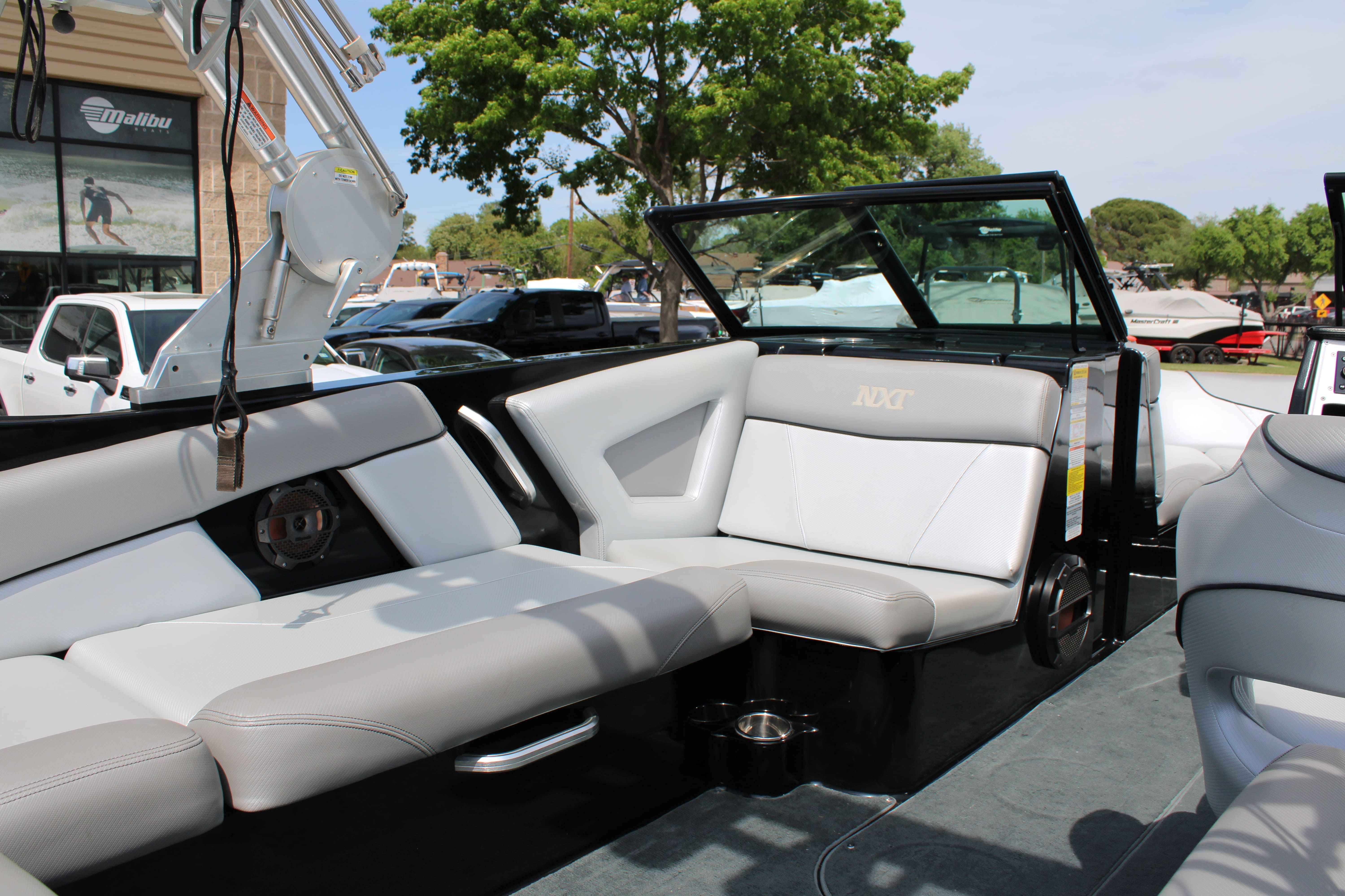 2018 MasterCraft NXT 22-10