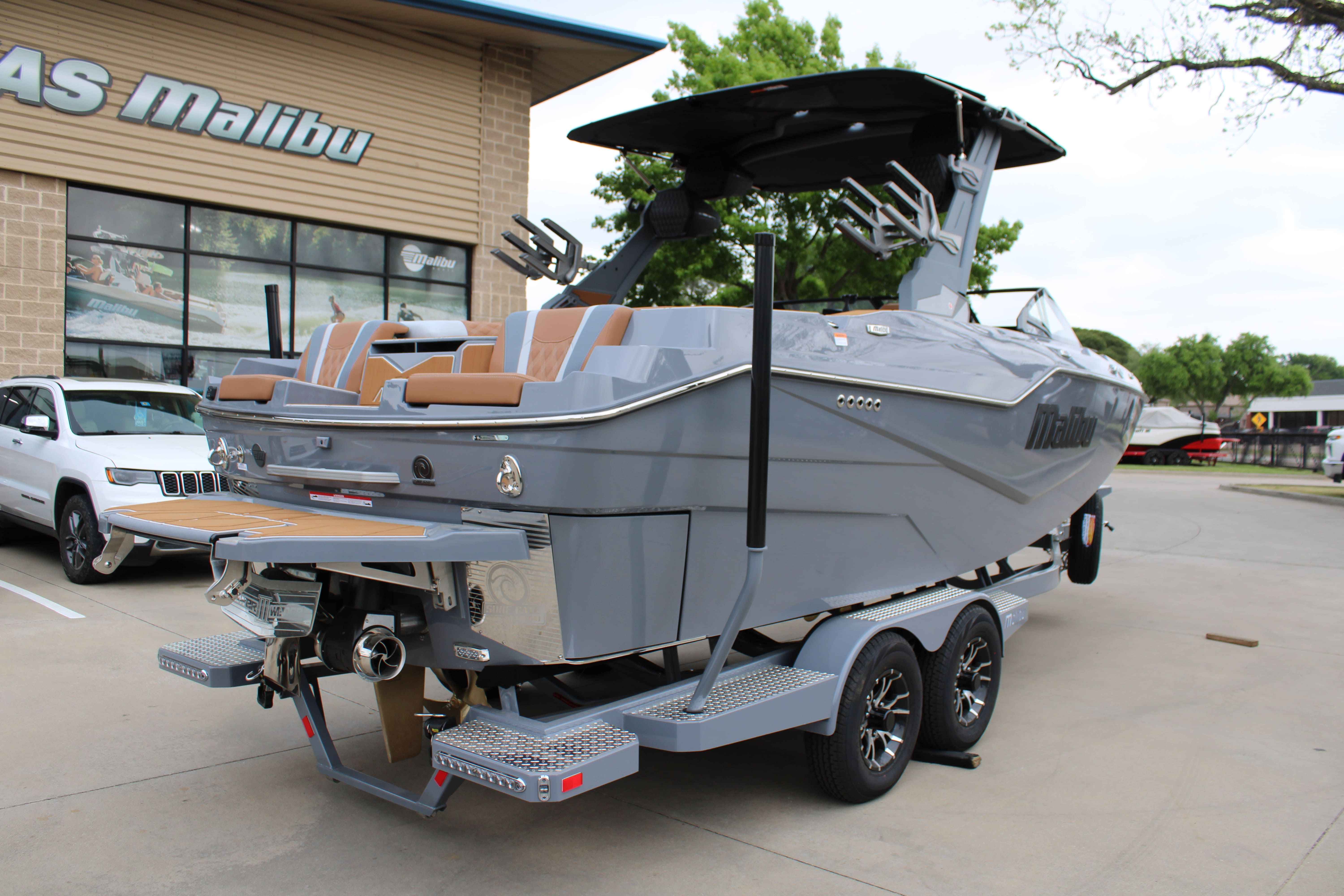 2026 Malibu Boats M230-7