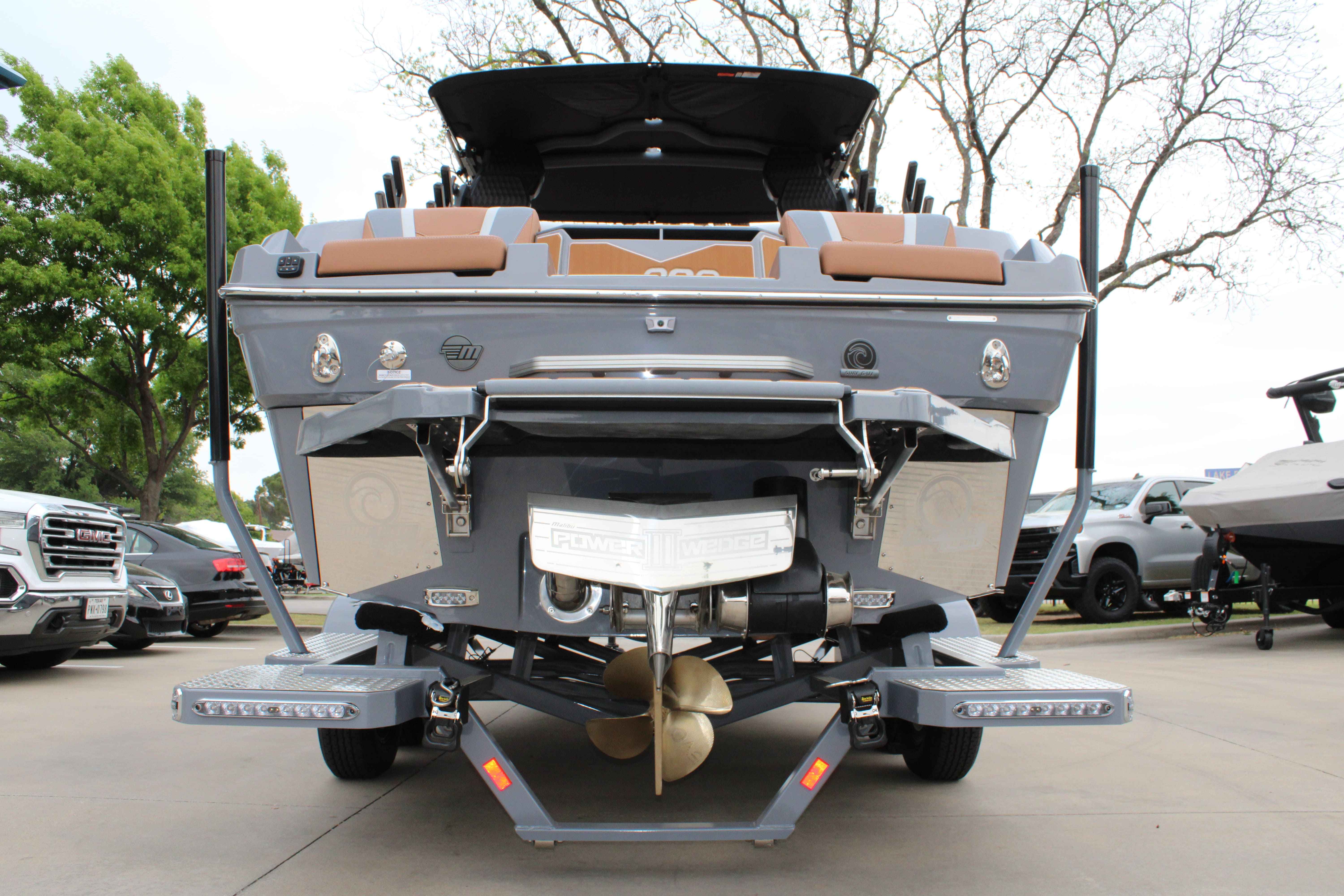 2026 Malibu Boats M230-8