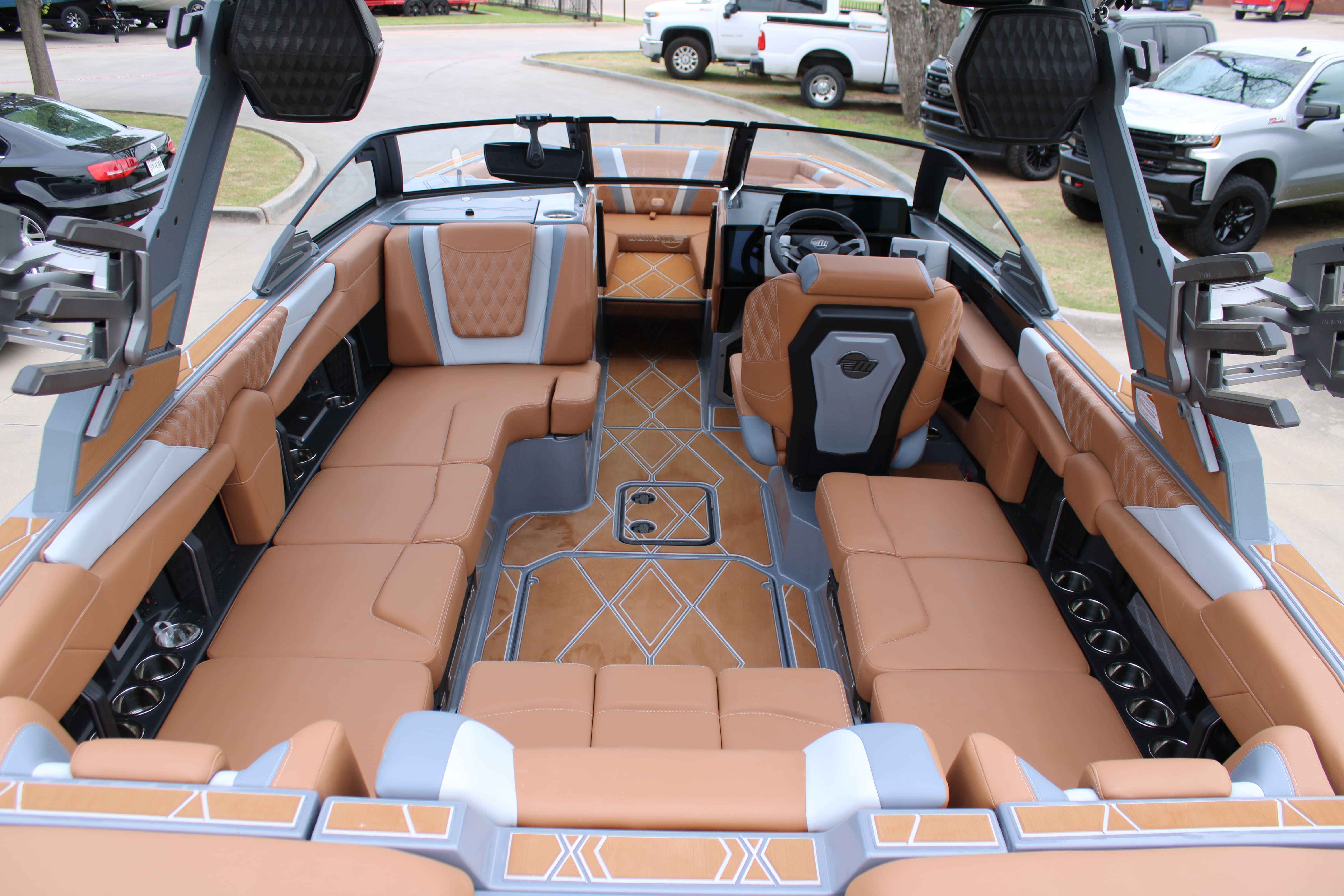 2026 Malibu Boats M230-10