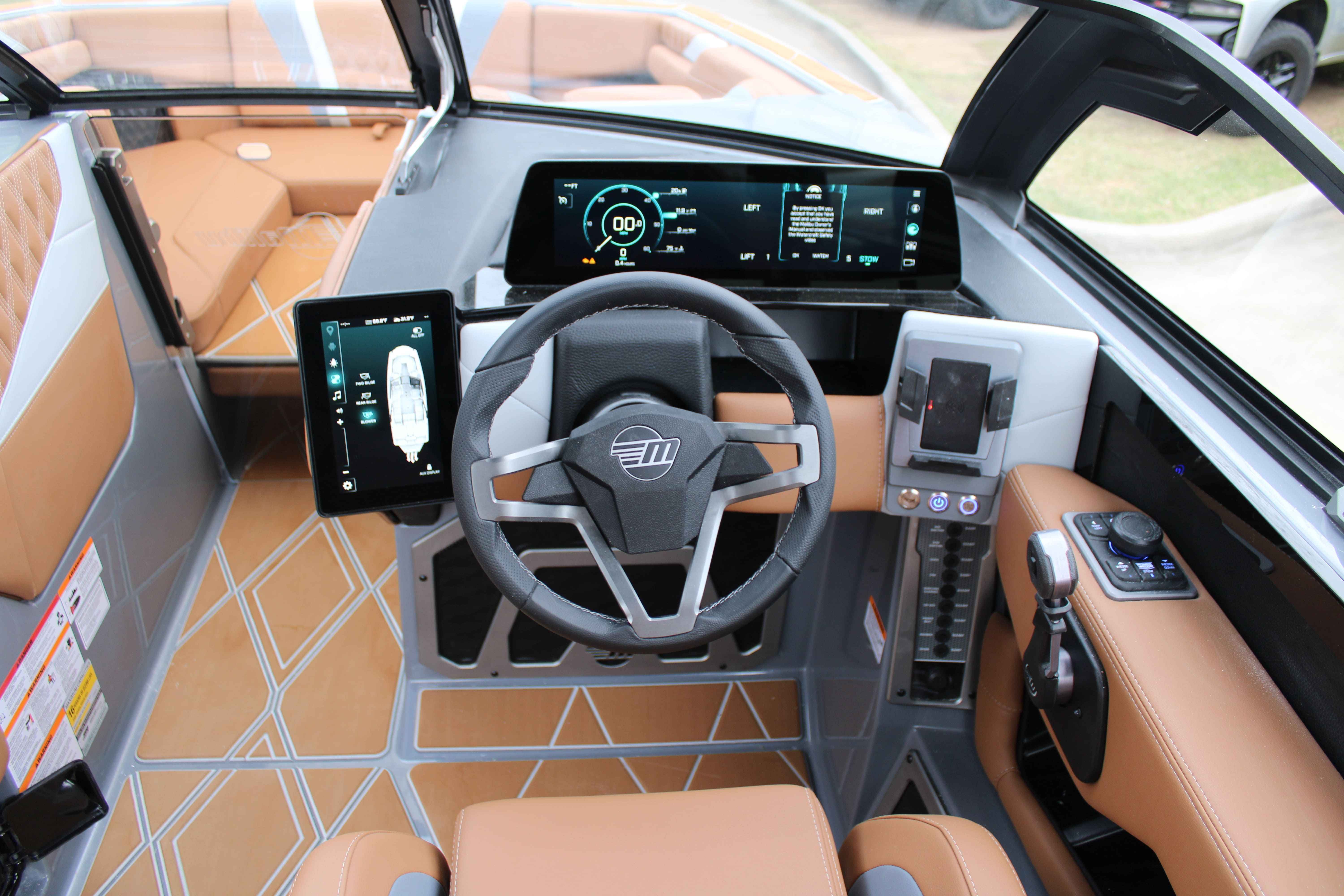 2026 Malibu Boats M230-14