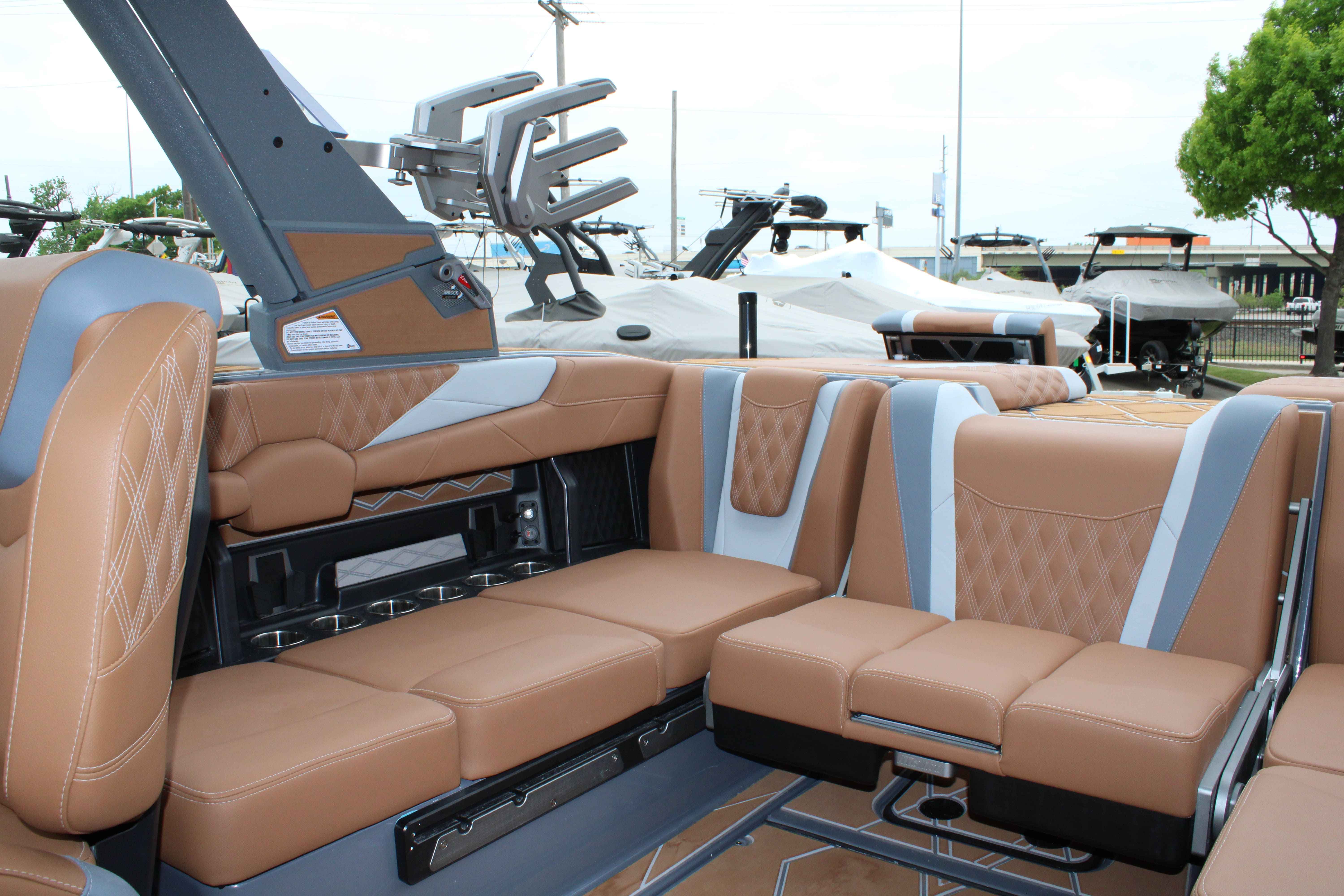 2026 Malibu Boats M230-17