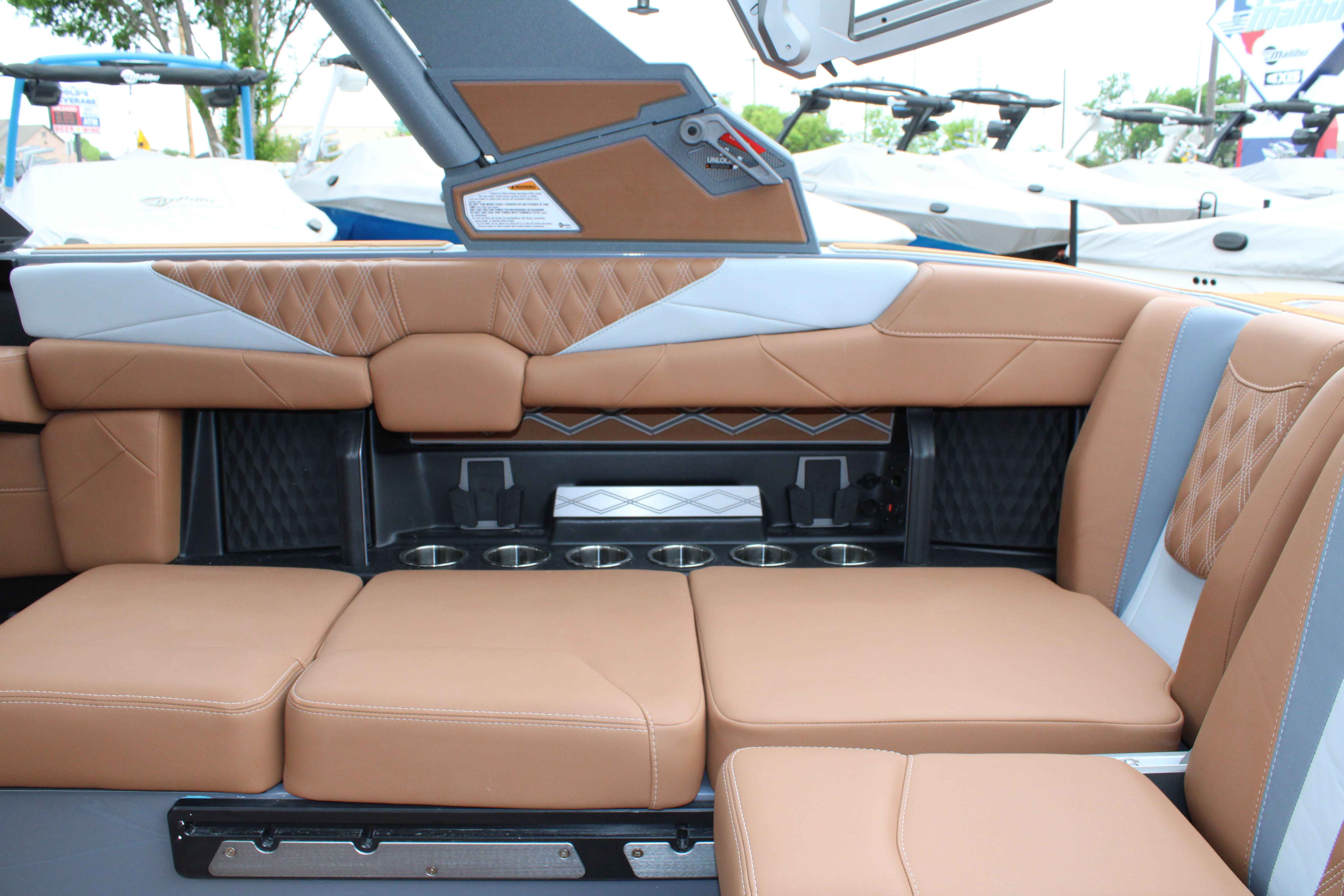 2026 Malibu Boats M230-18