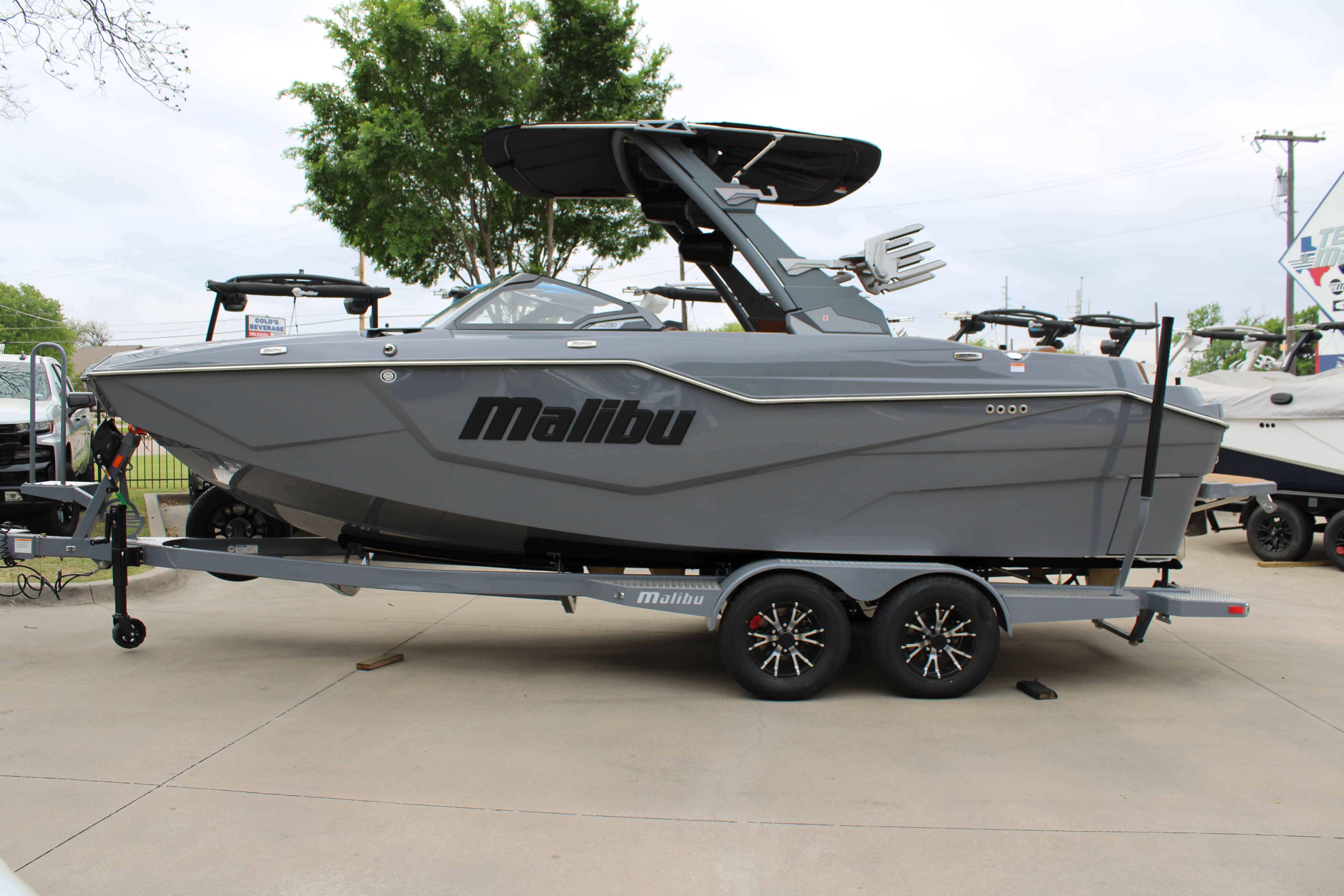 2026 Malibu Boats M230-5