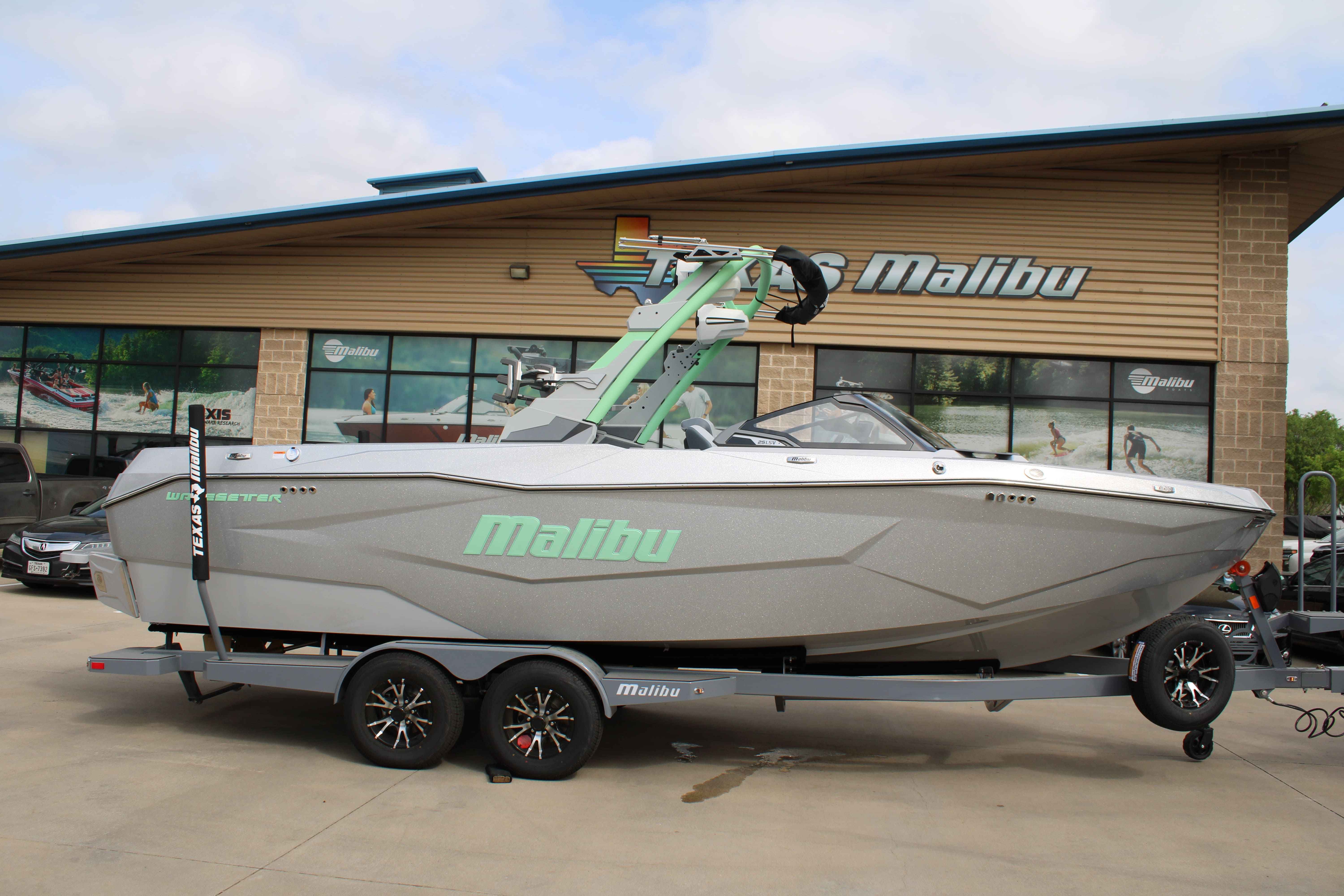 2026 Malibu Boats Wakesetter 25 LSV-1