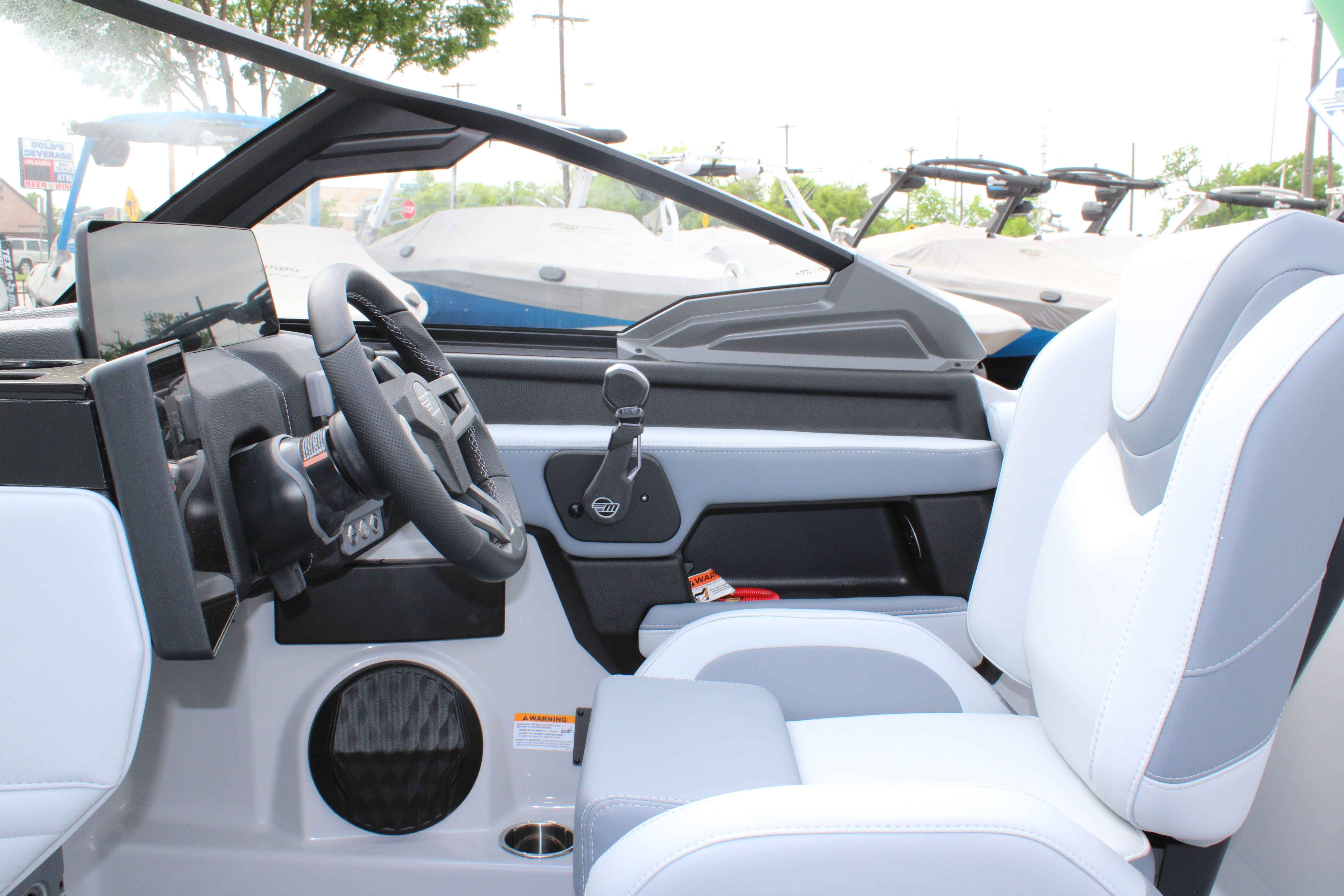 2026 Malibu Boats Wakesetter 25 LSV-11