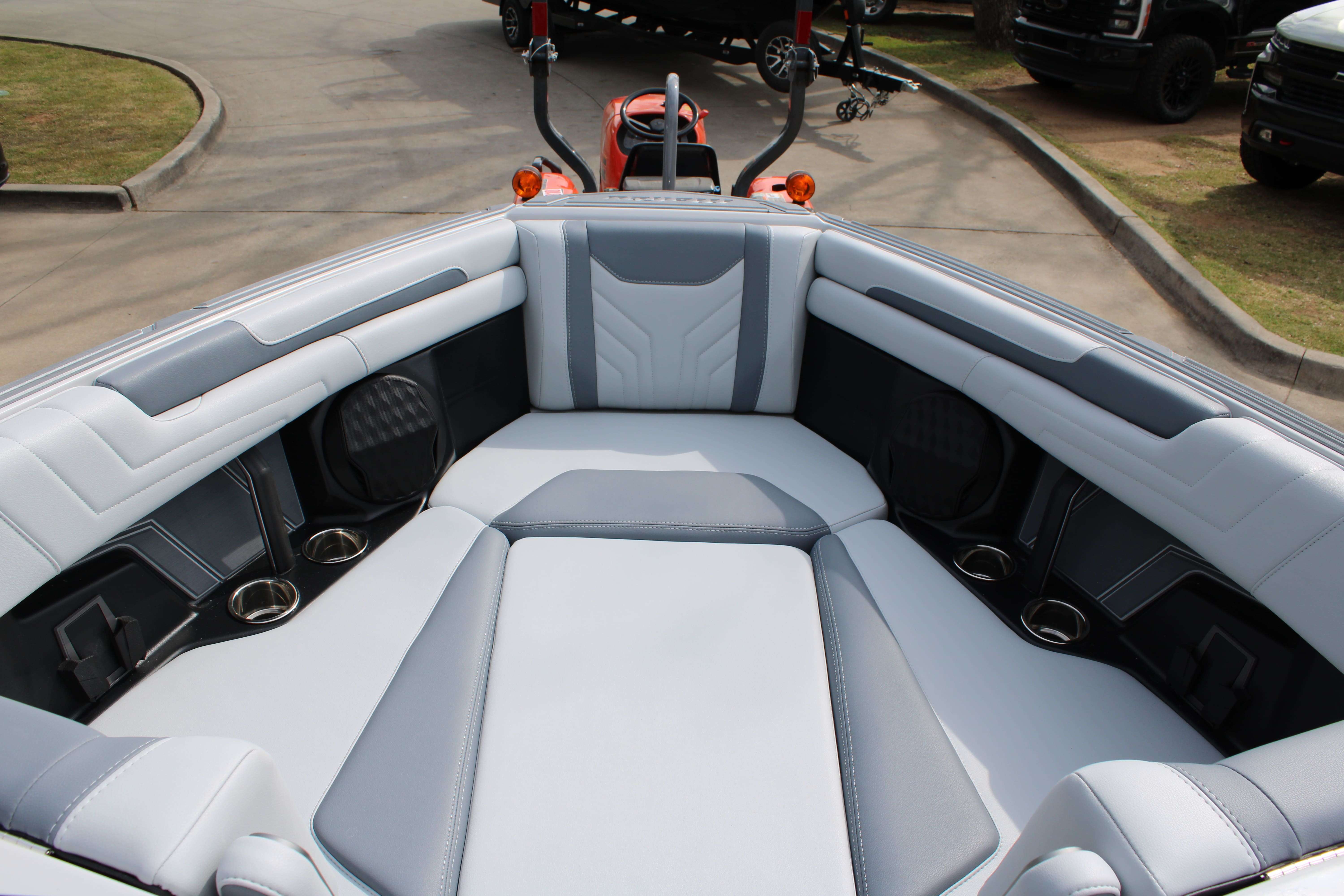 2026 Malibu Boats Wakesetter 25 LSV-13