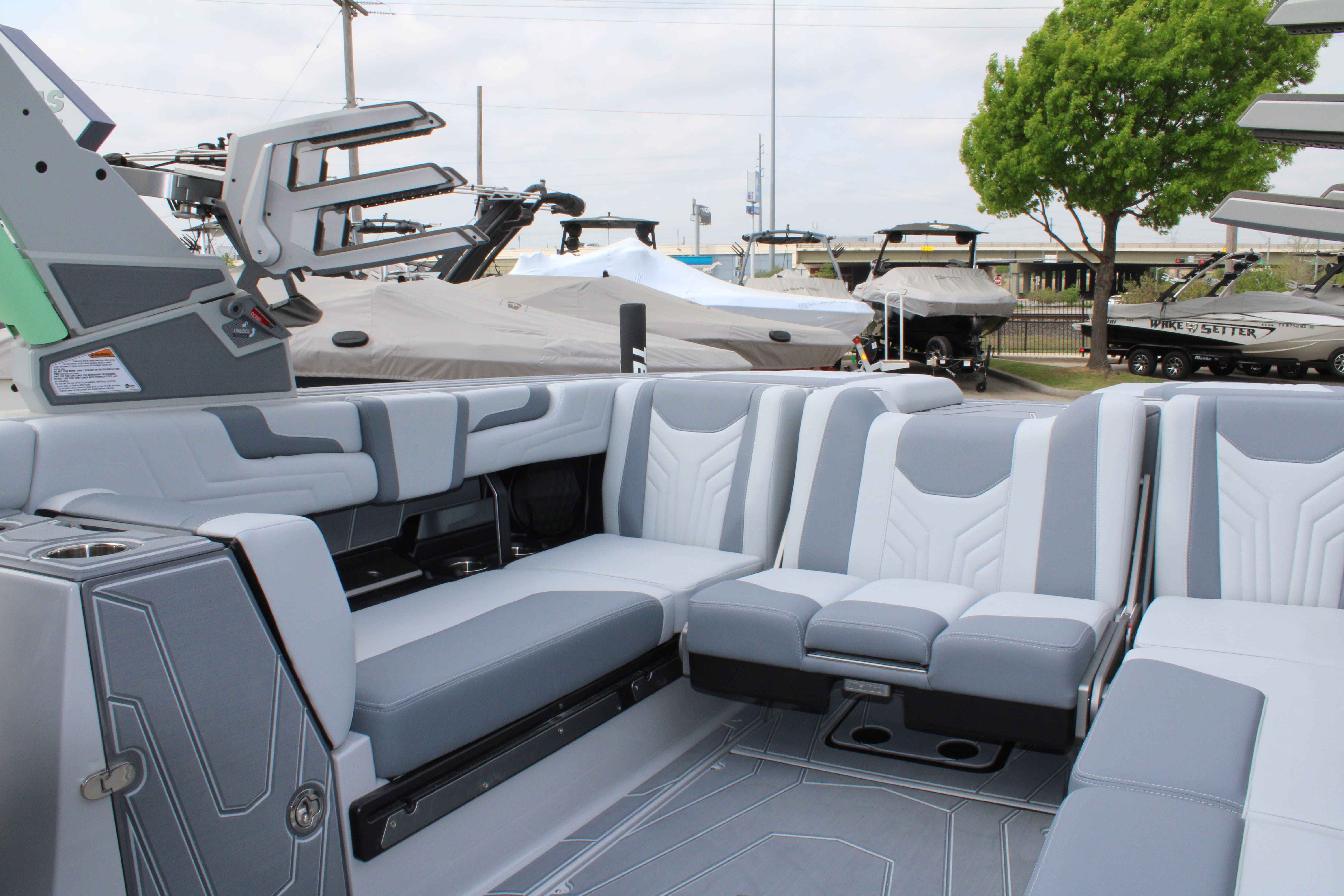 2026 Malibu Boats Wakesetter 25 LSV-15