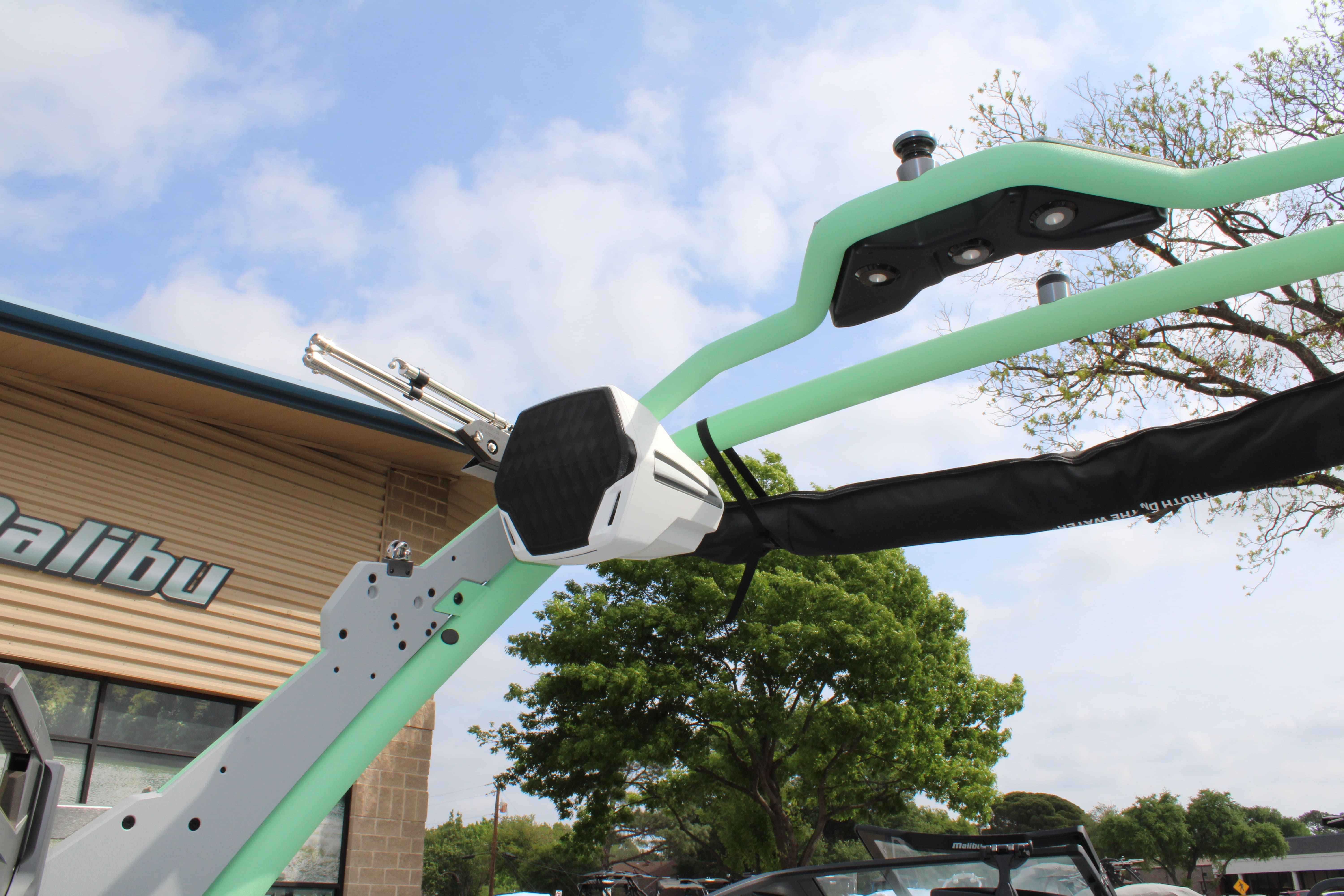 2026 Malibu Boats Wakesetter 25 LSV-18