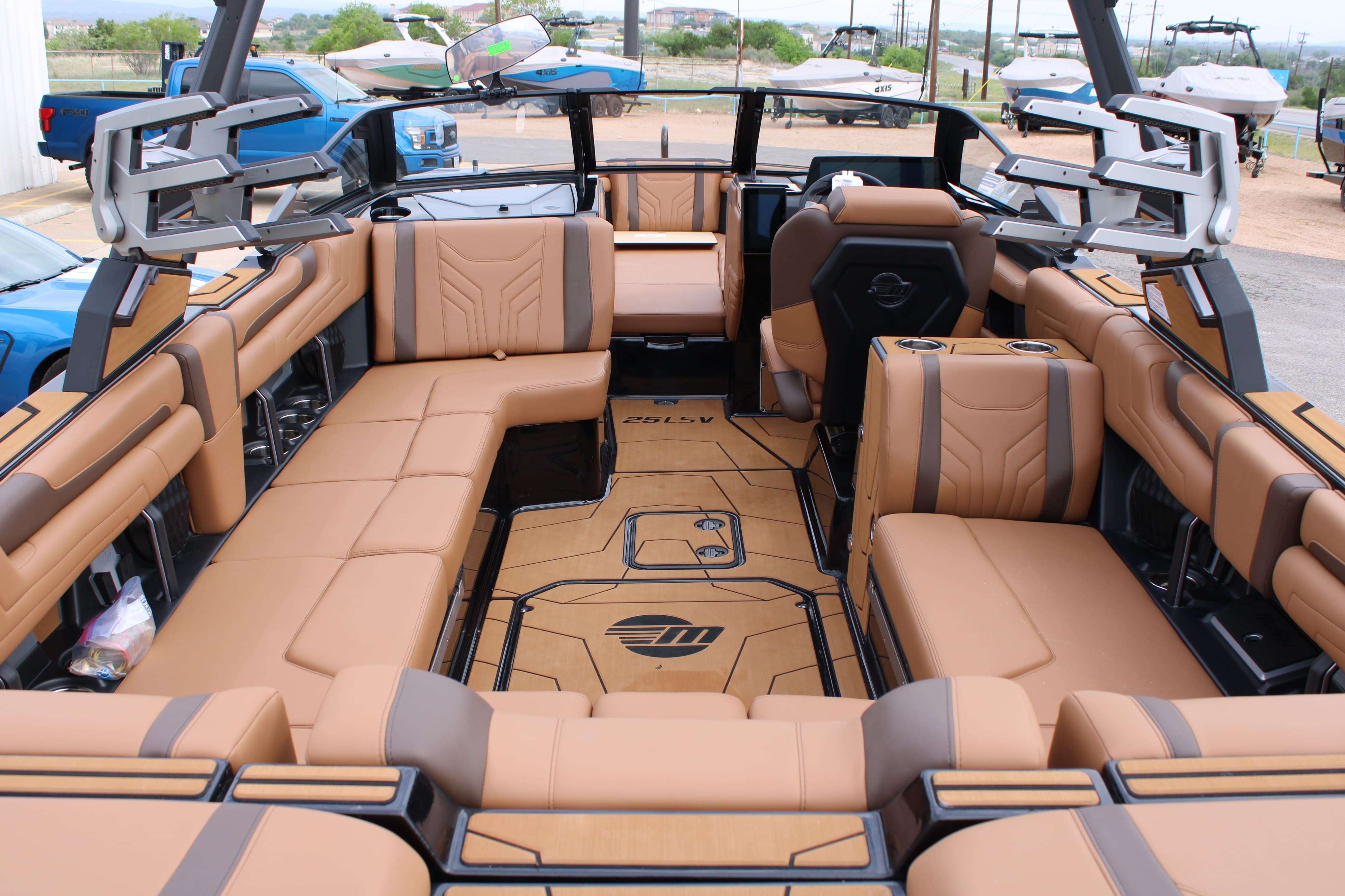 2026 Malibu Boats Wakesetter 25 LSV-12