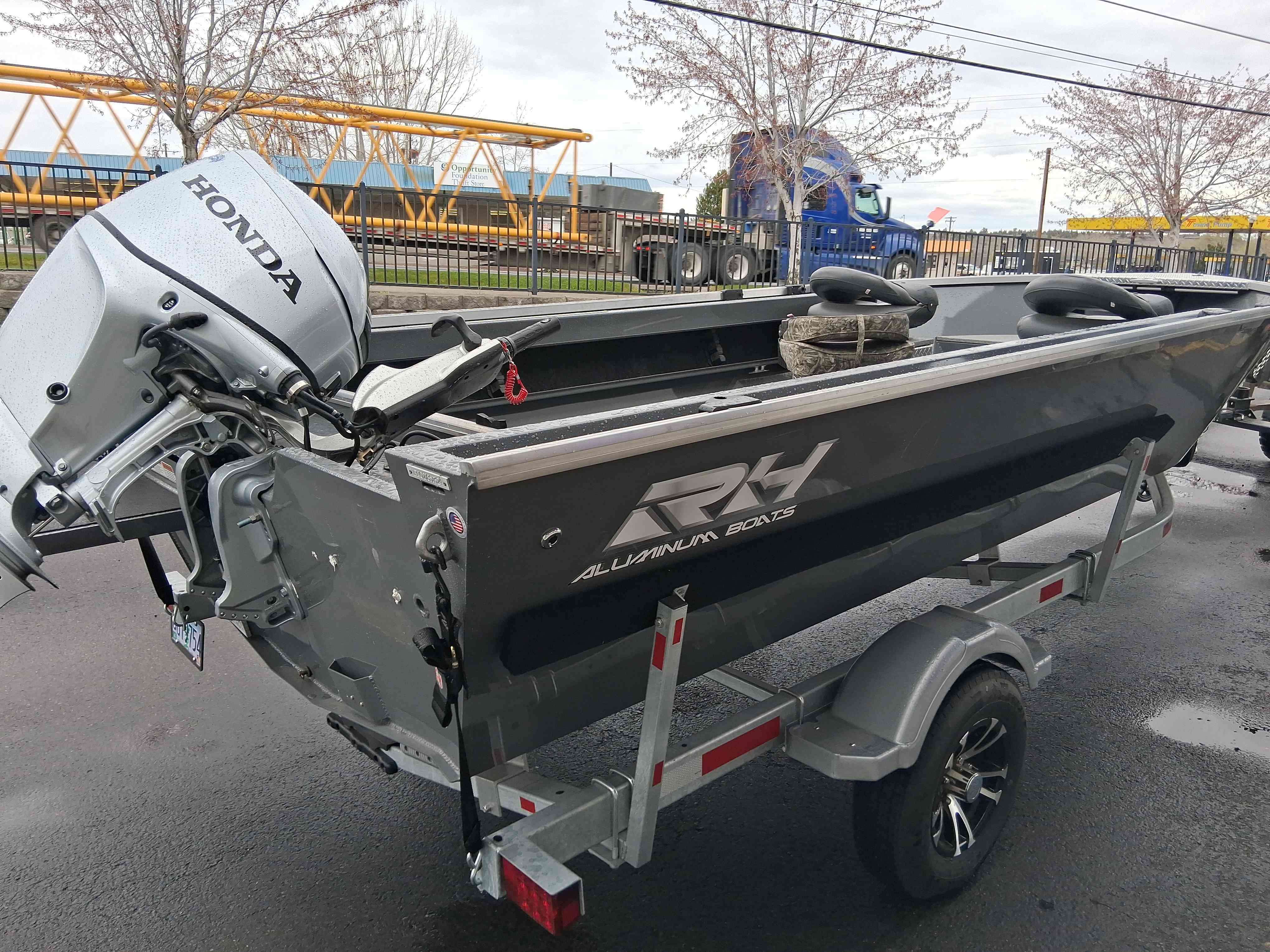   2024 RH Boats PRO-V 18-5