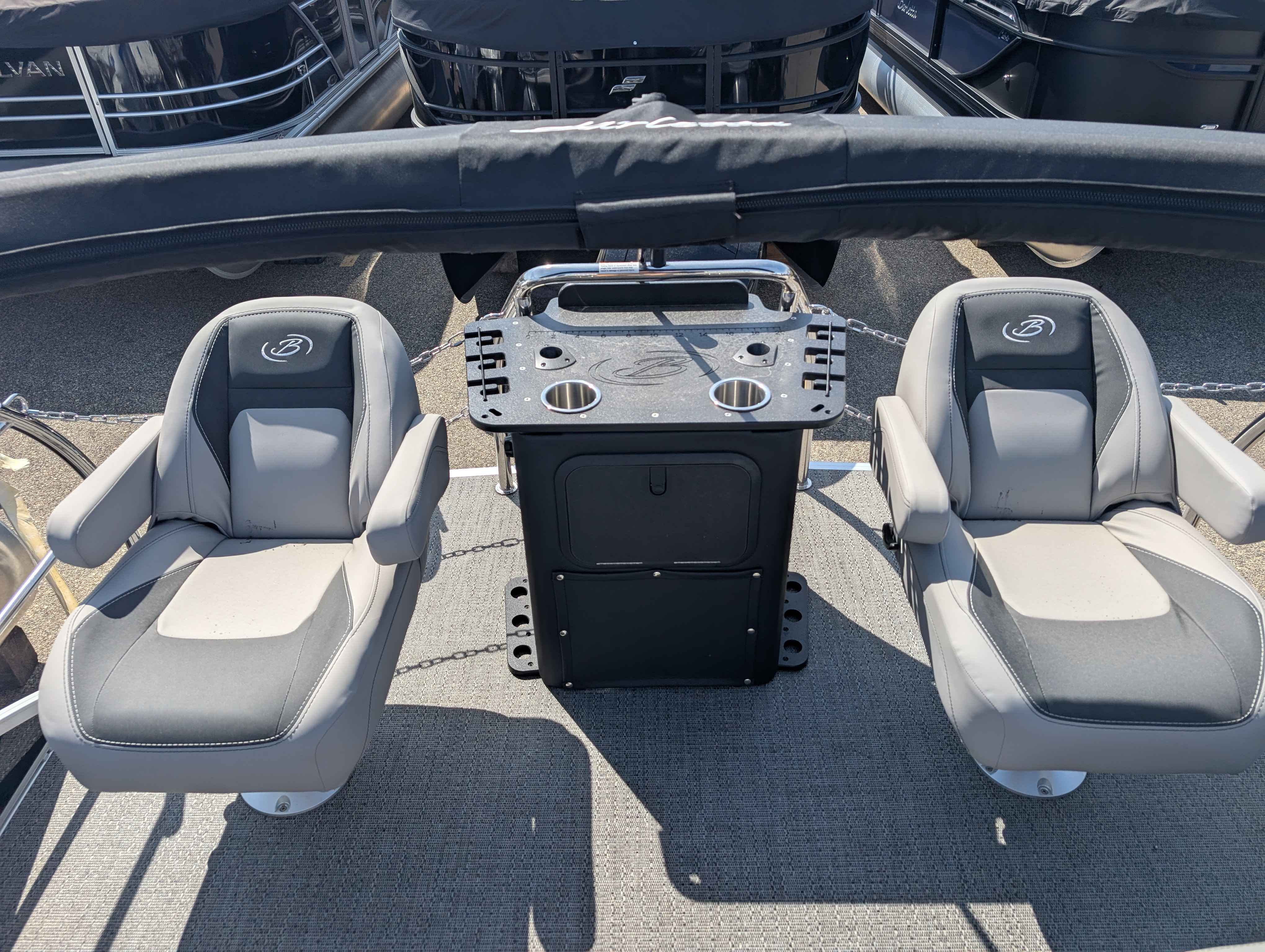 boat-carouselImage-image