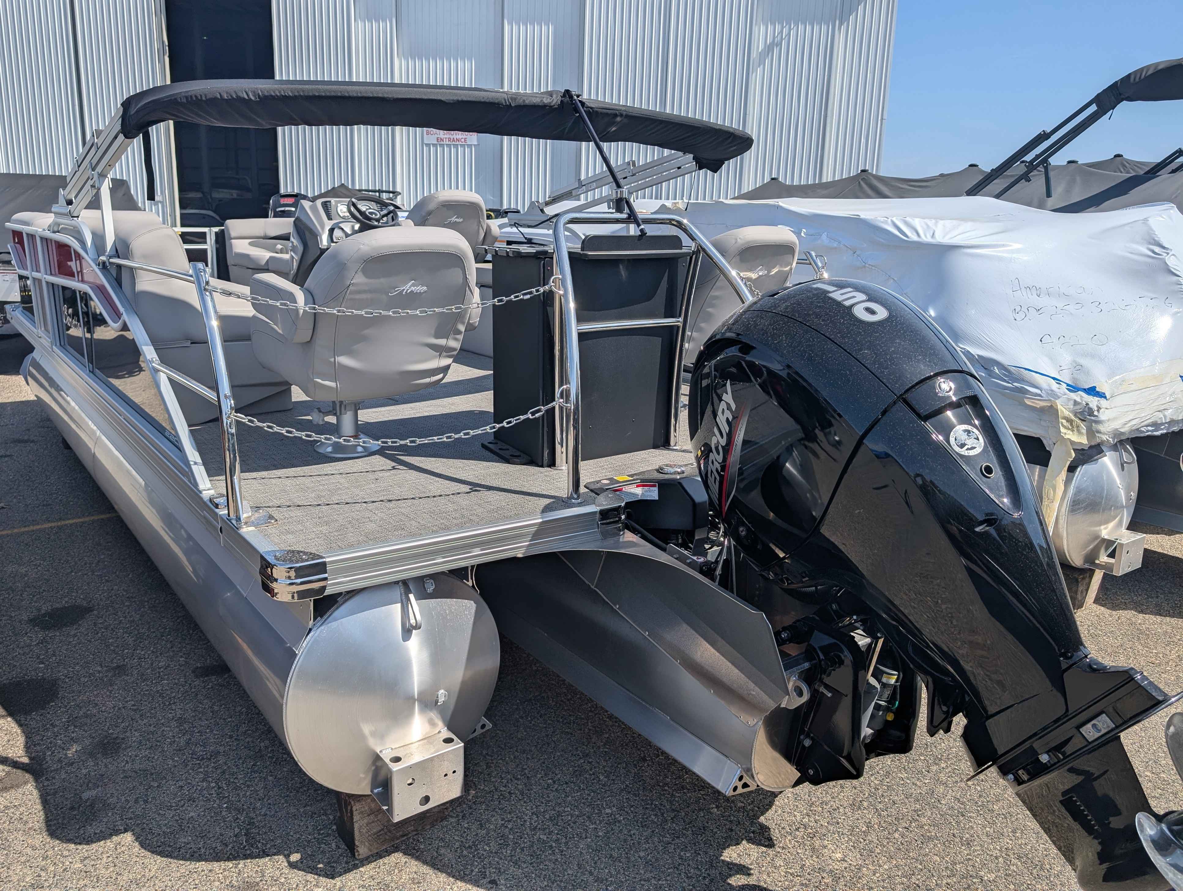 boat-carouselImage-image