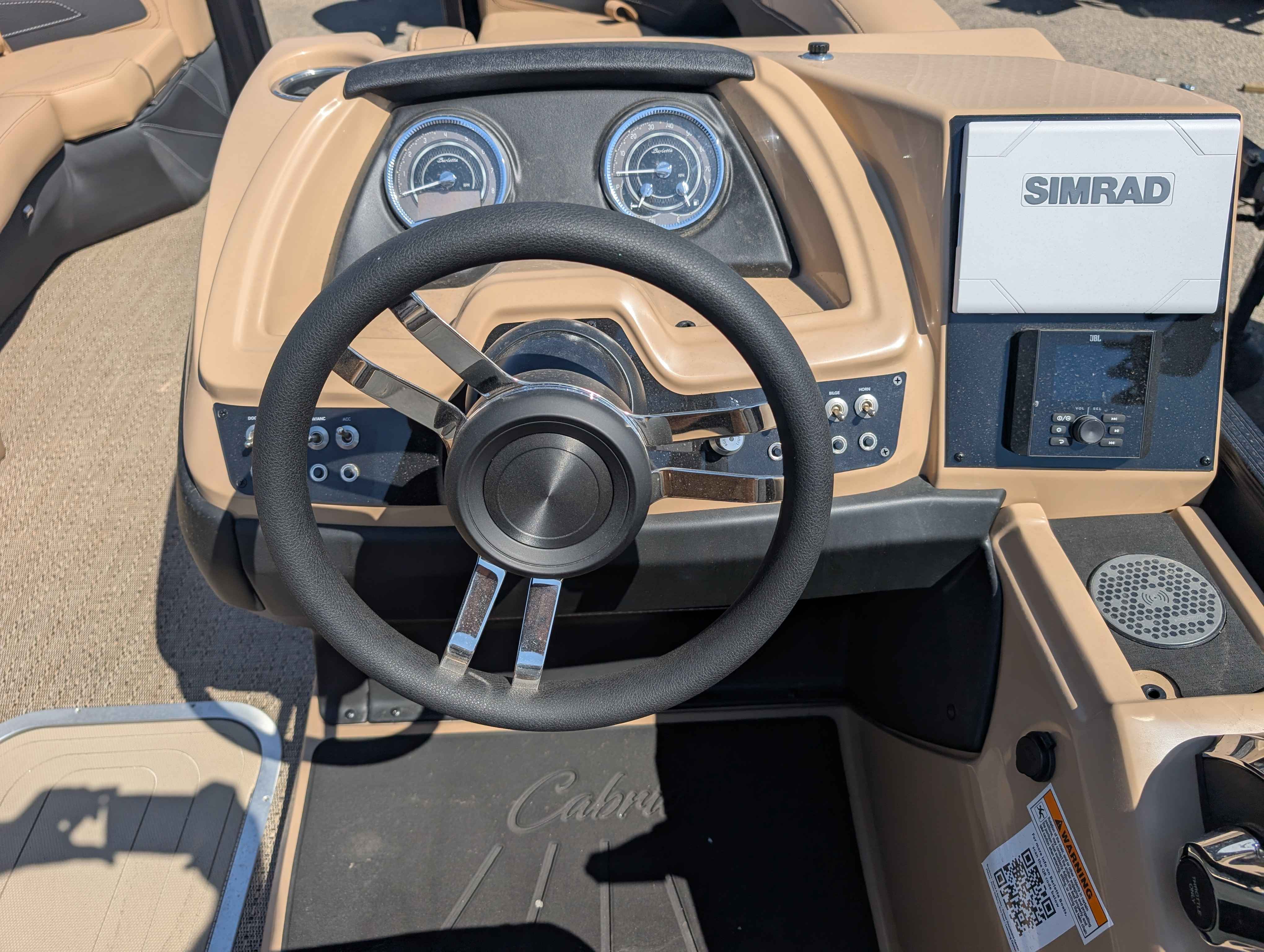 boat-carouselImage-image