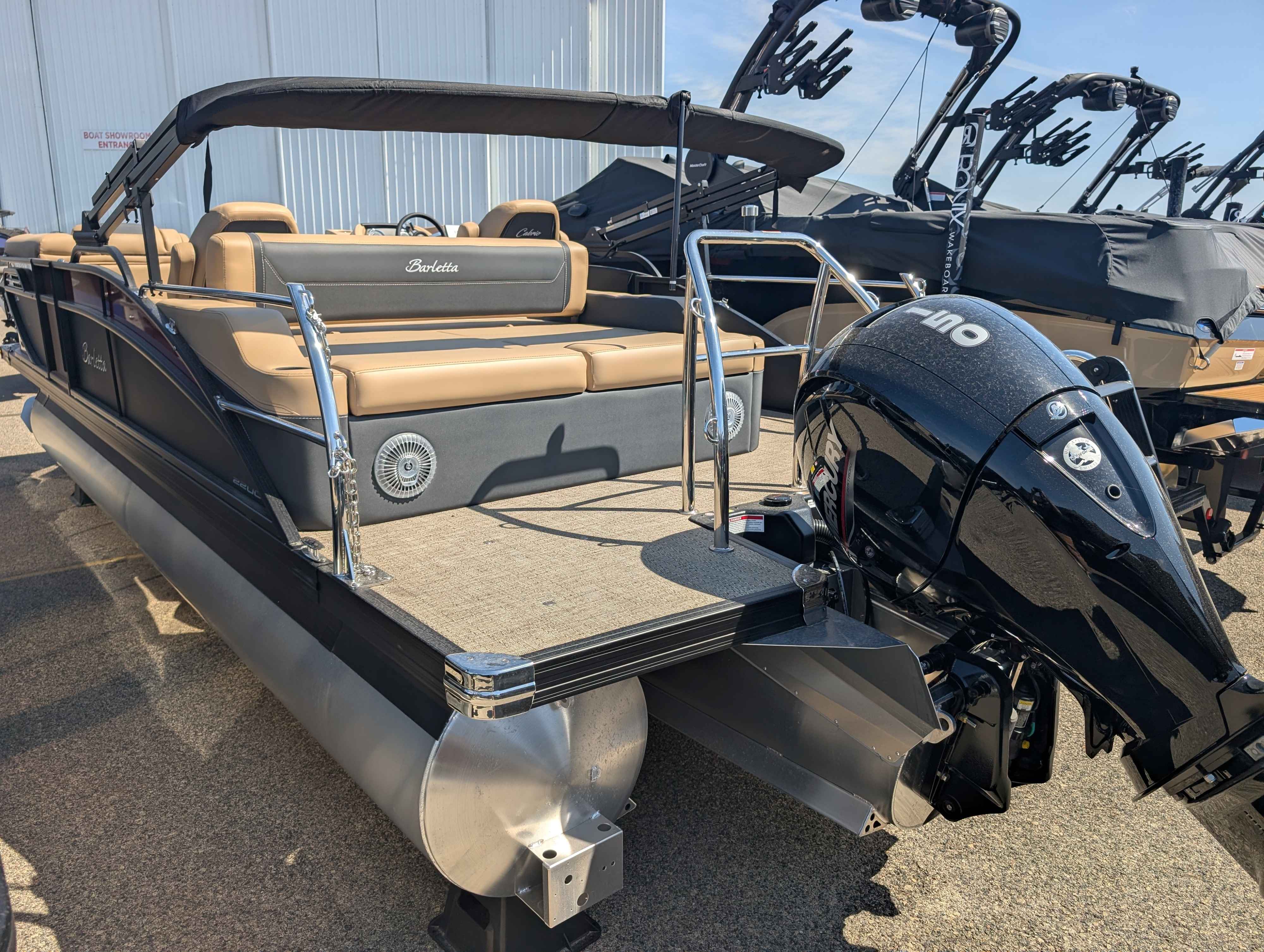 boat-carouselImage-image