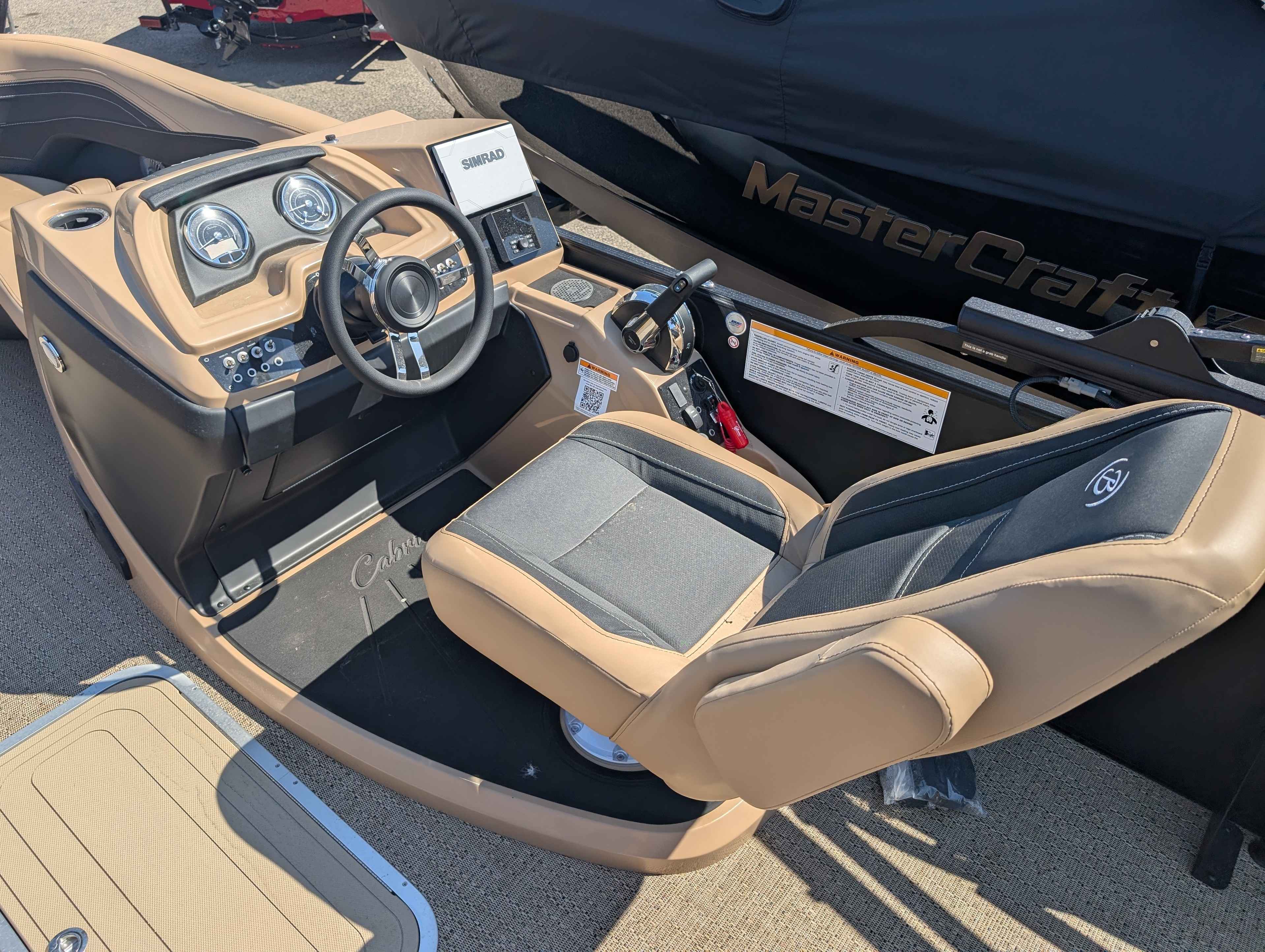 boat-carouselImage-image