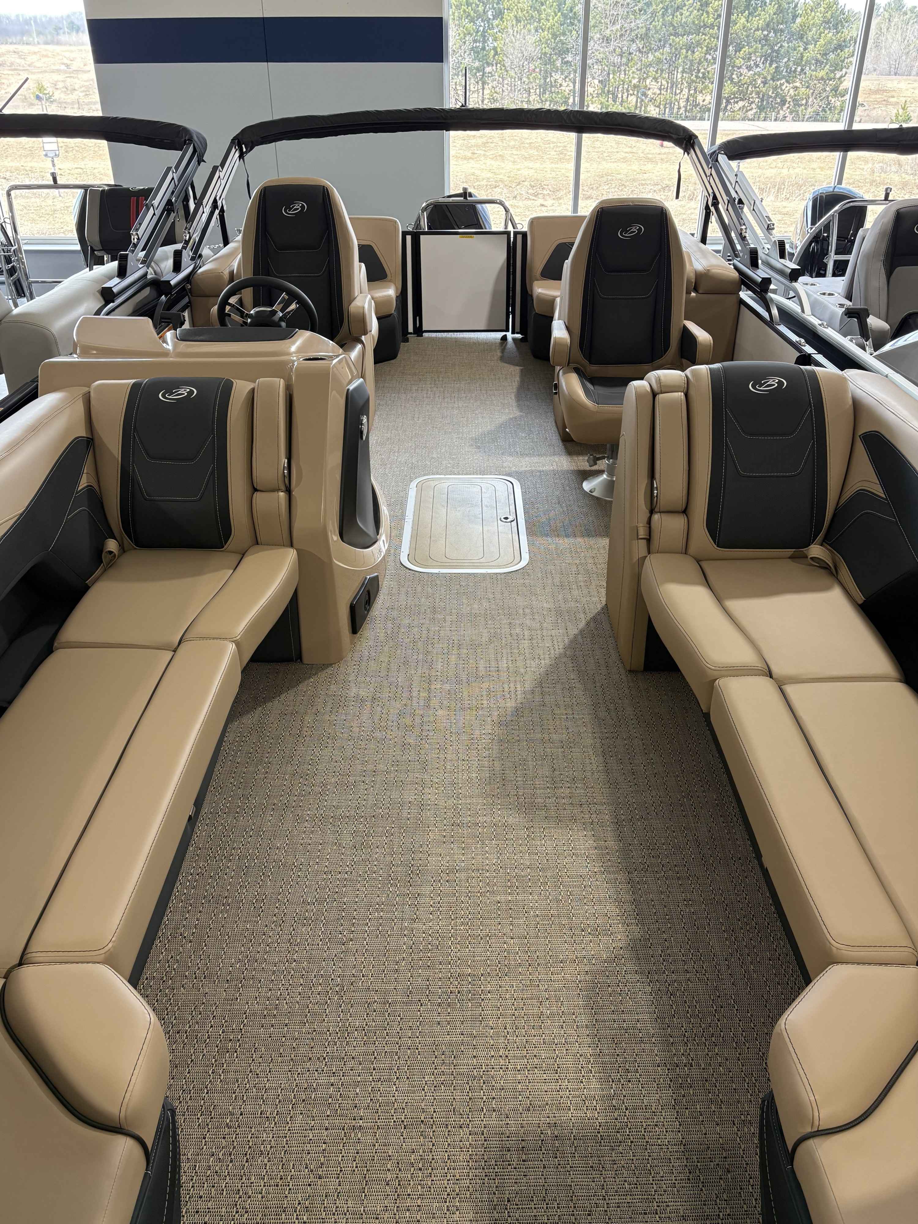 boat-carouselImage-image