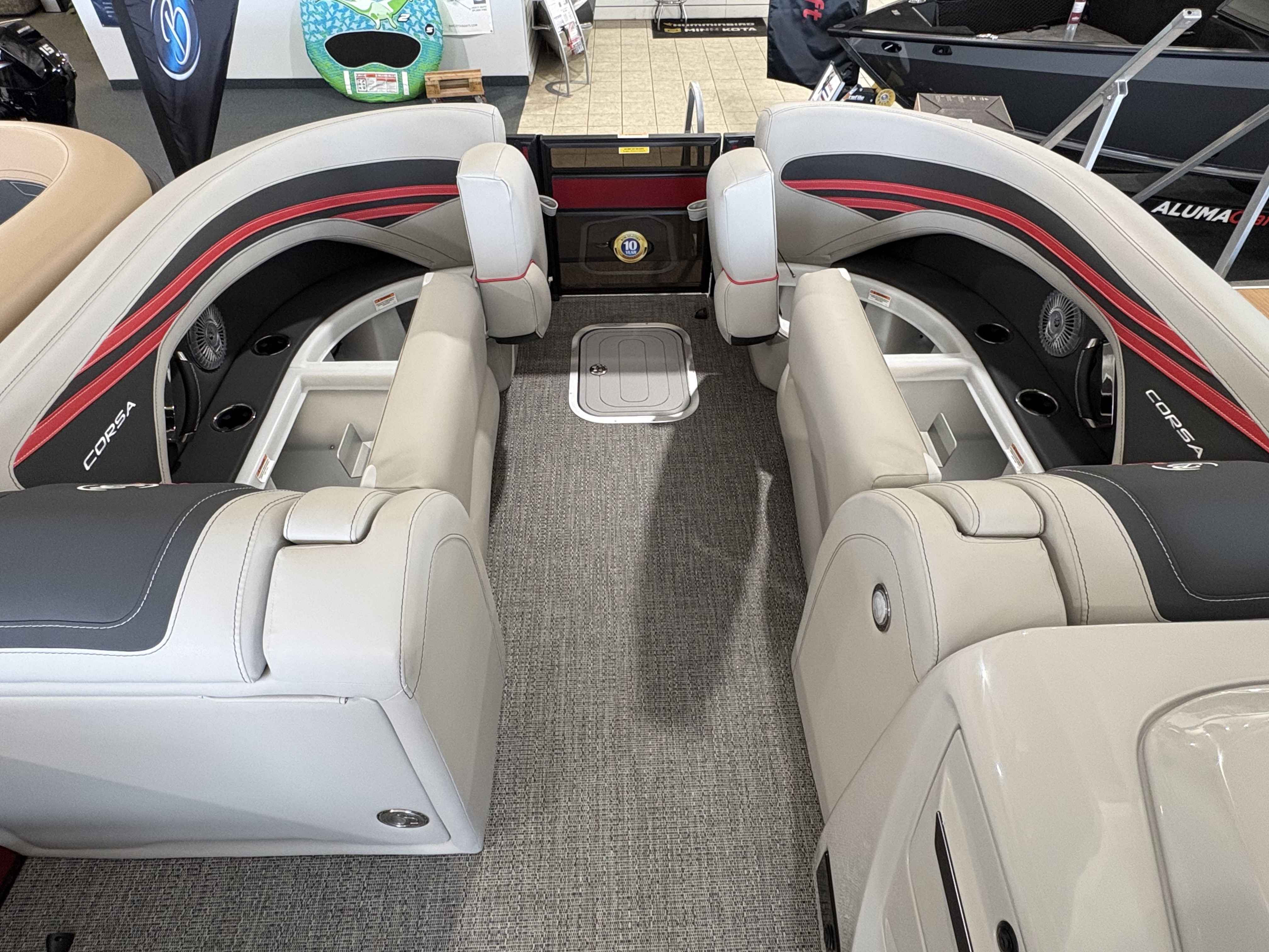 boat-carouselImage-image