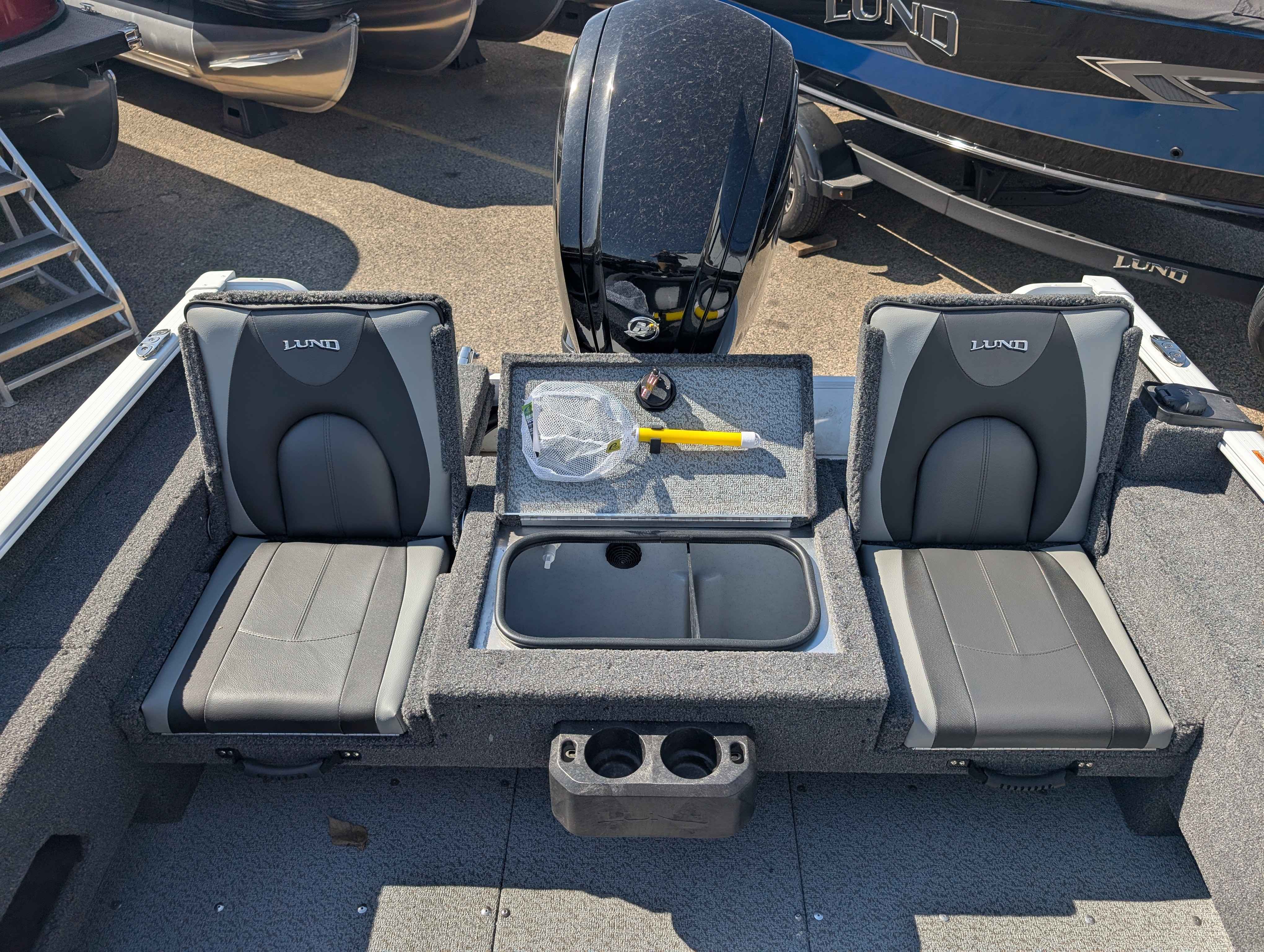 boat-carouselImage-image