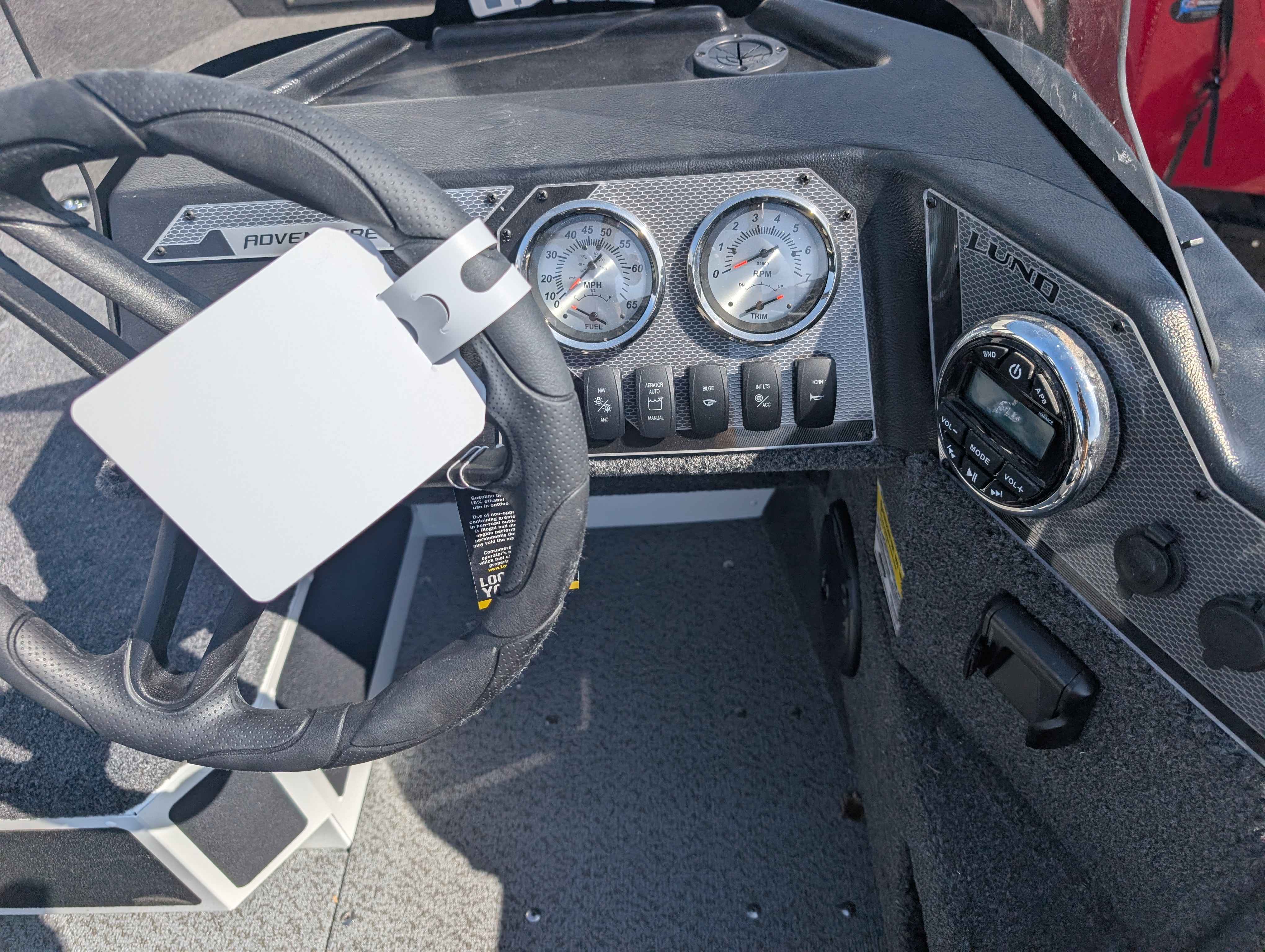 boat-carouselImage-image