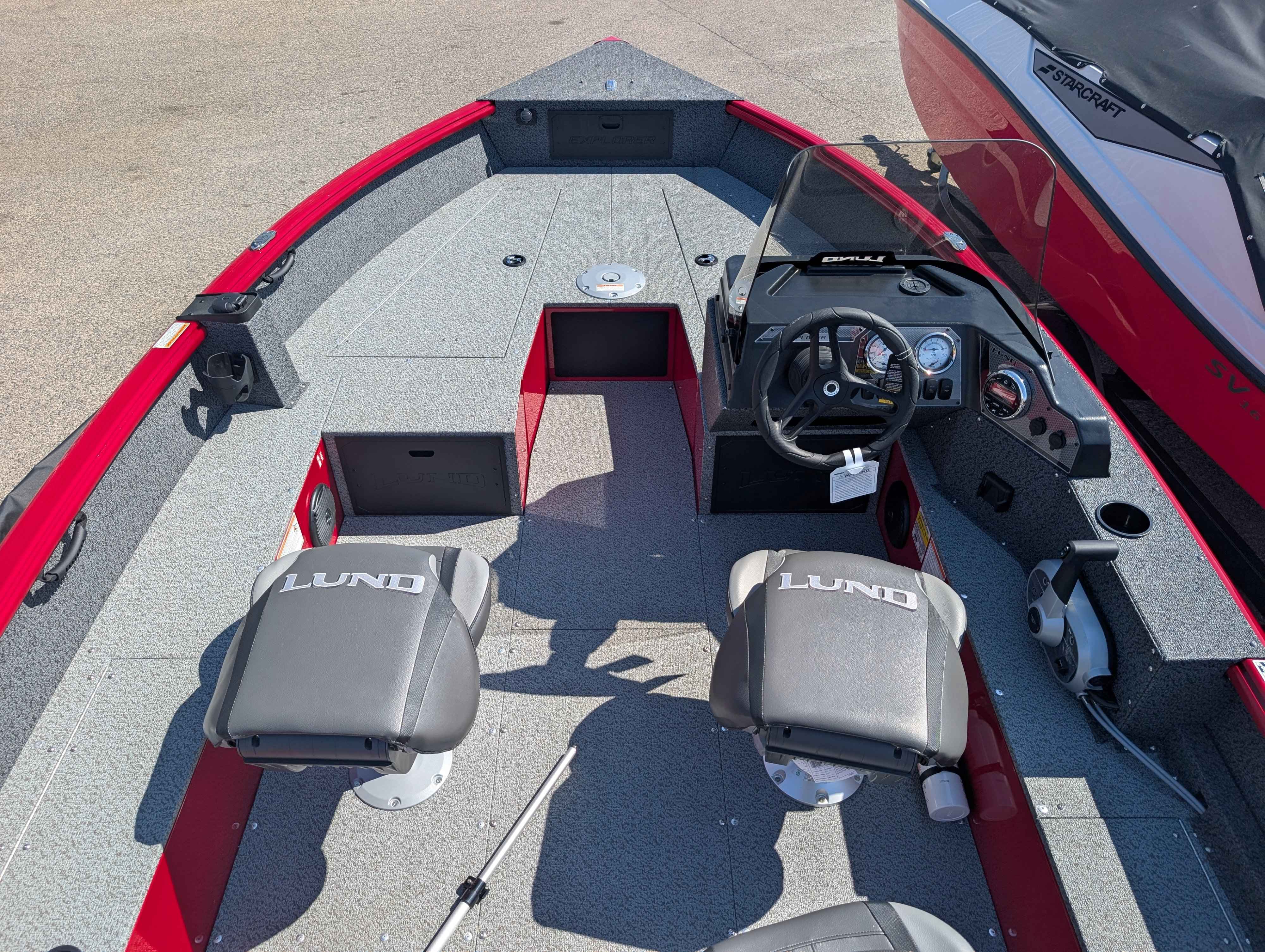 boat-carouselImage-image