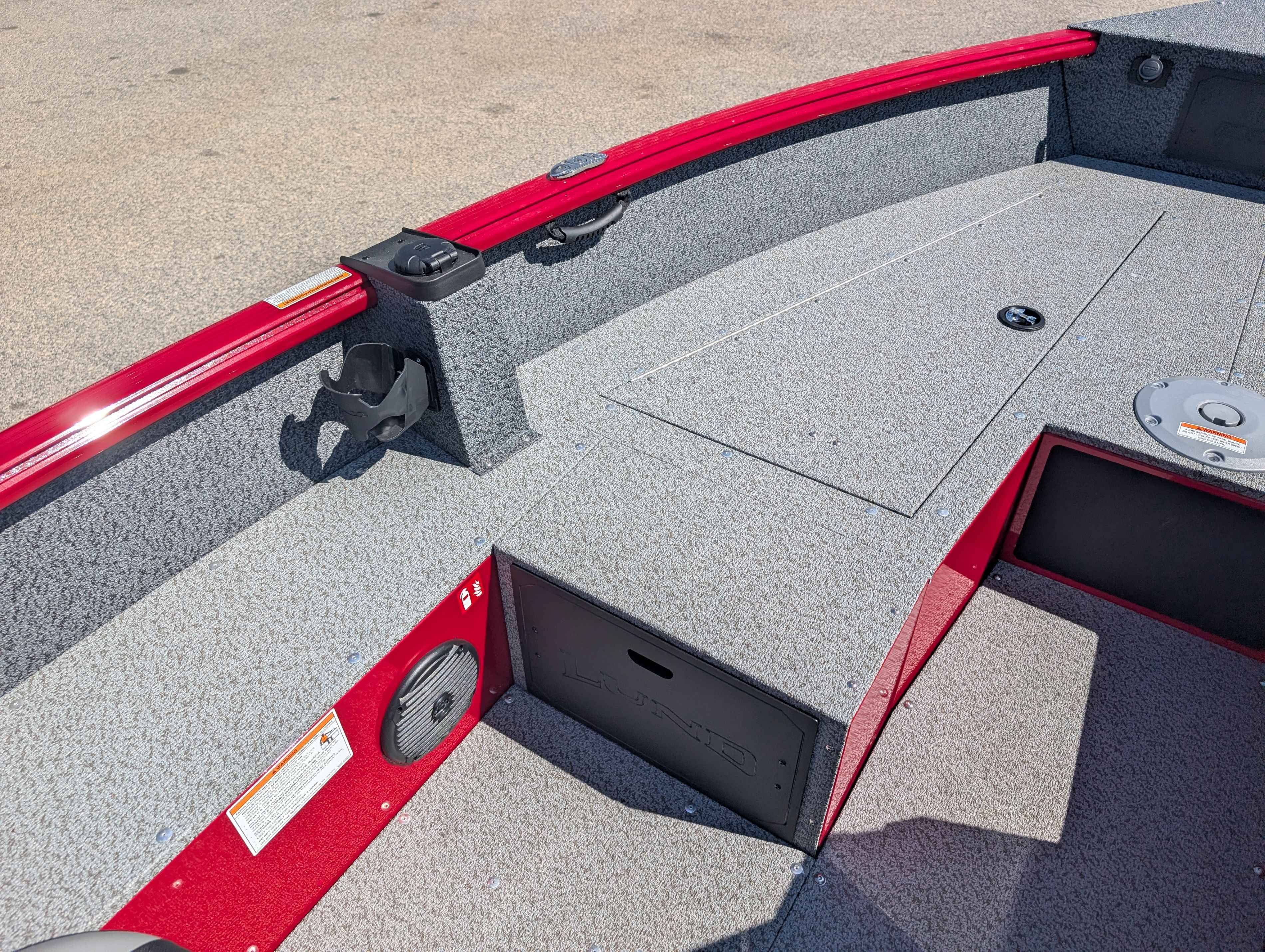 boat-carouselImage-image