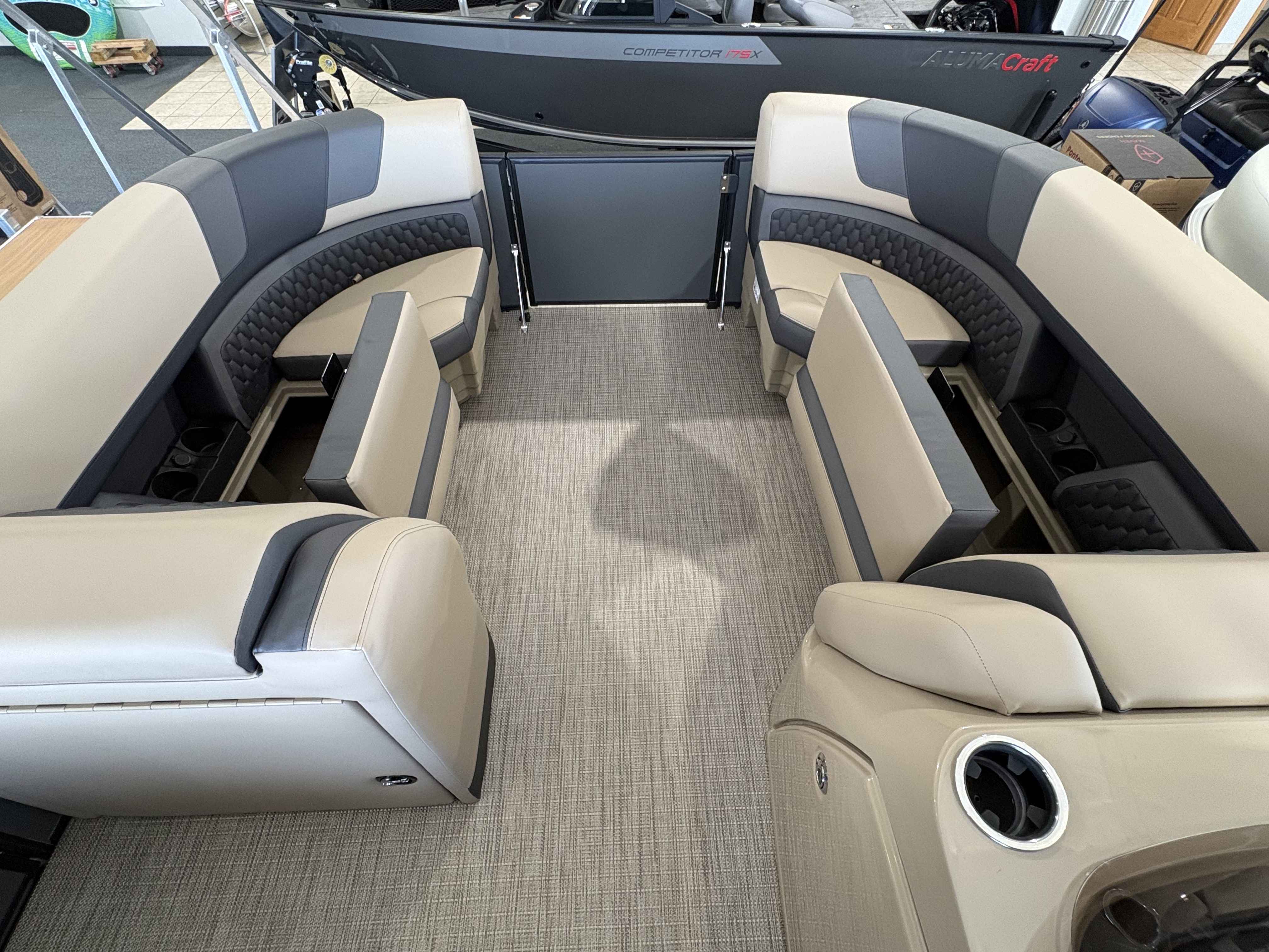 boat-carouselImage-image